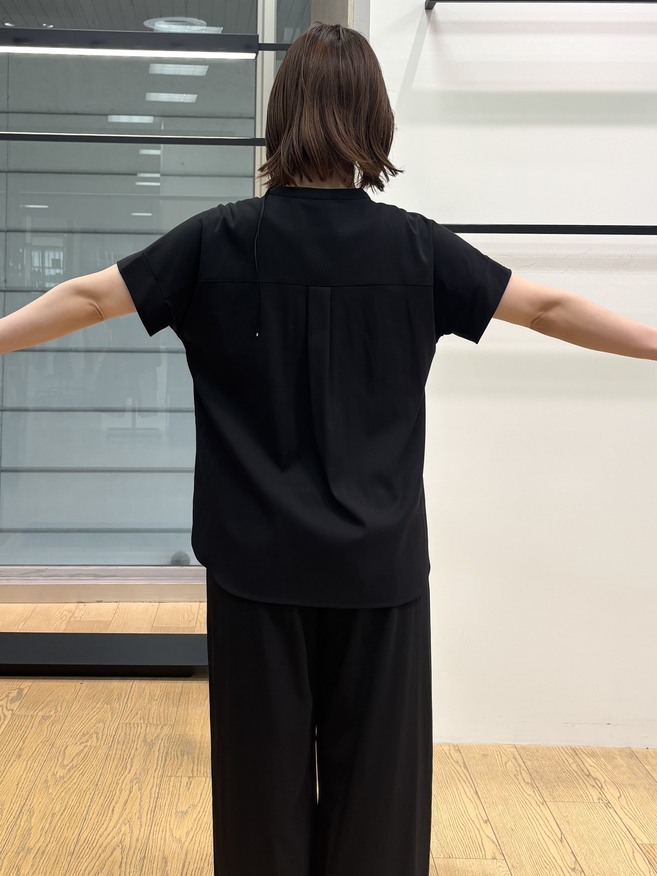 asamiさんの「INDIVI｜【洗える／SETUP可能】スキッパーブラウス」を使ったコーディネート