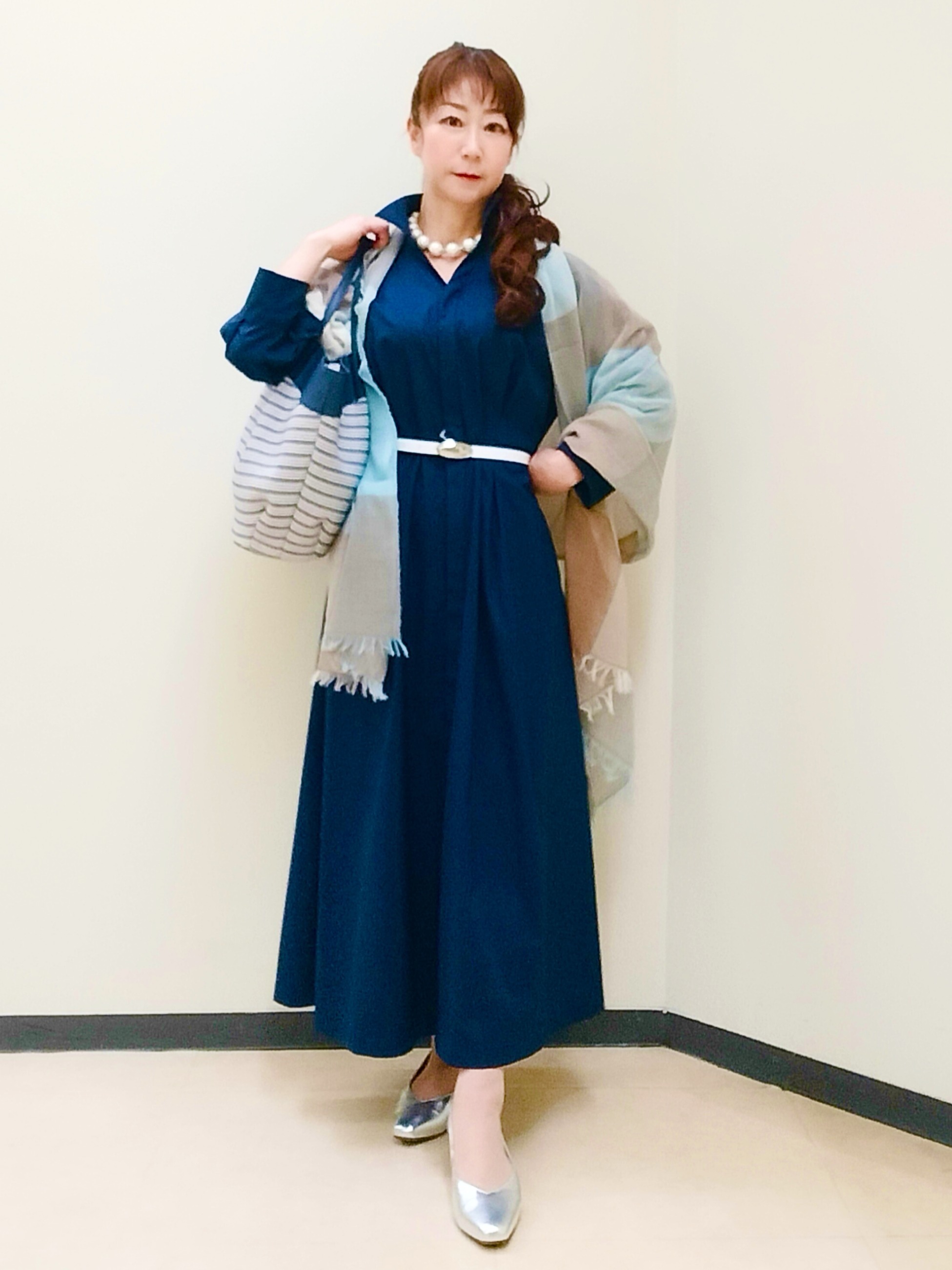 花さんの「Reflect｜タイプライターシャツロングワンピース」を使ったコーディネート