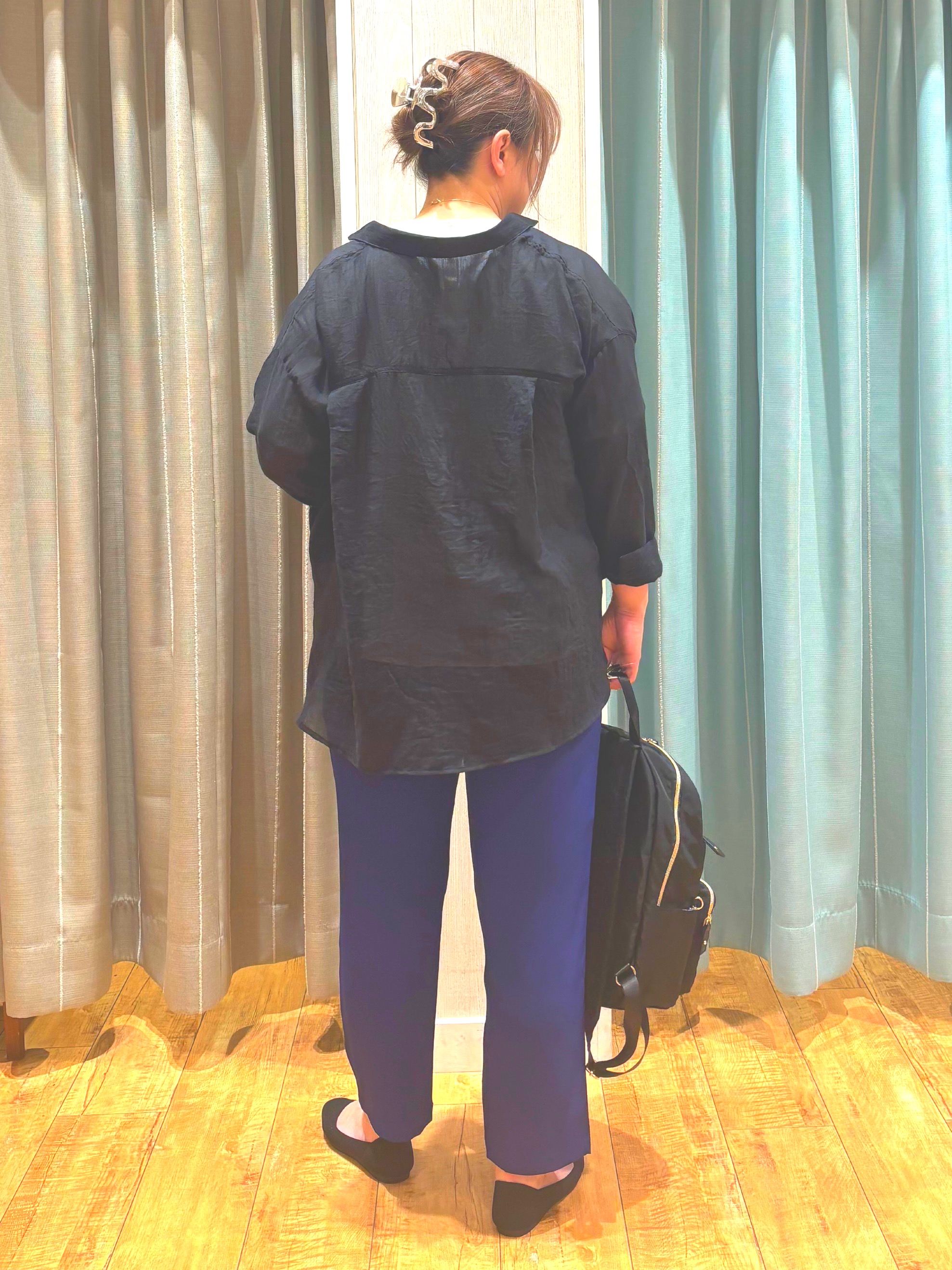 HANAさんの「SHOO･LA･RUE｜【体型カバー】ふんわり質感 やわらかこなれシアーシャツ」を使ったコーディネート