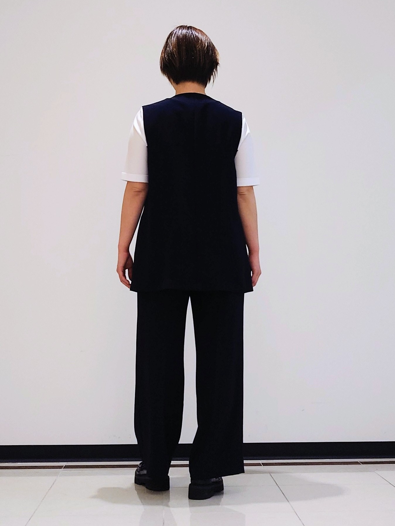 gissyさんの「INDIVI｜【洗える／UVケア／SETUP可】着る日傘ワイドパンツ」を使ったコーディネート