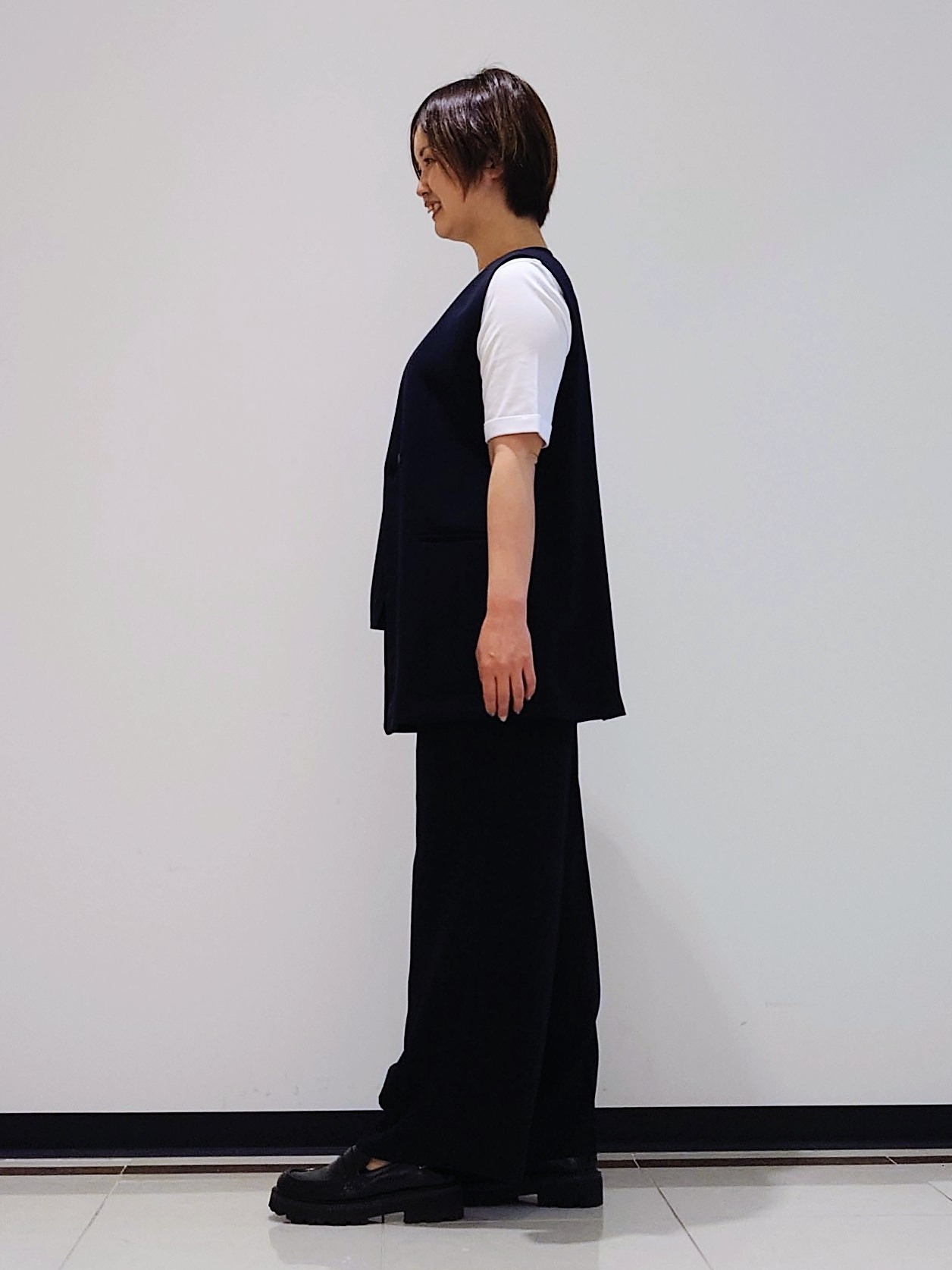 gissyさんの「INDIVI｜【洗える／UVケア／SETUP可】着る日傘ワイドパンツ」を使ったコーディネート