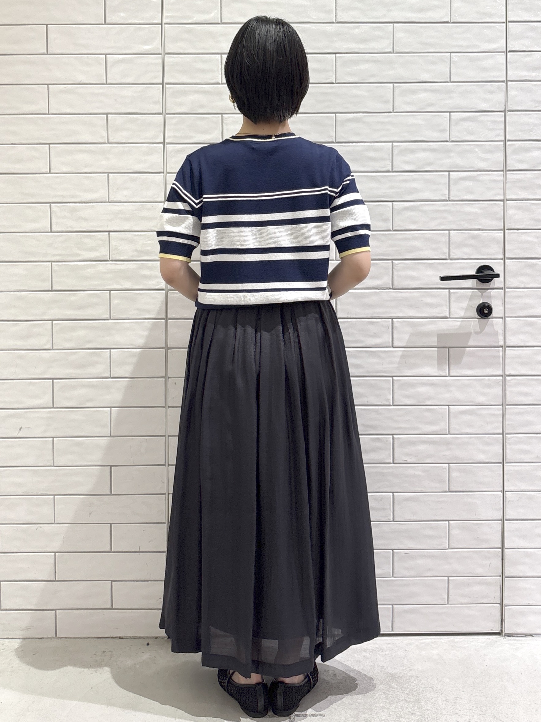 ayumiさんの「OPAQUE.CLIP｜ランダムボーダーハーフスリーブニット【洗濯機OK】」を使ったコーディネート