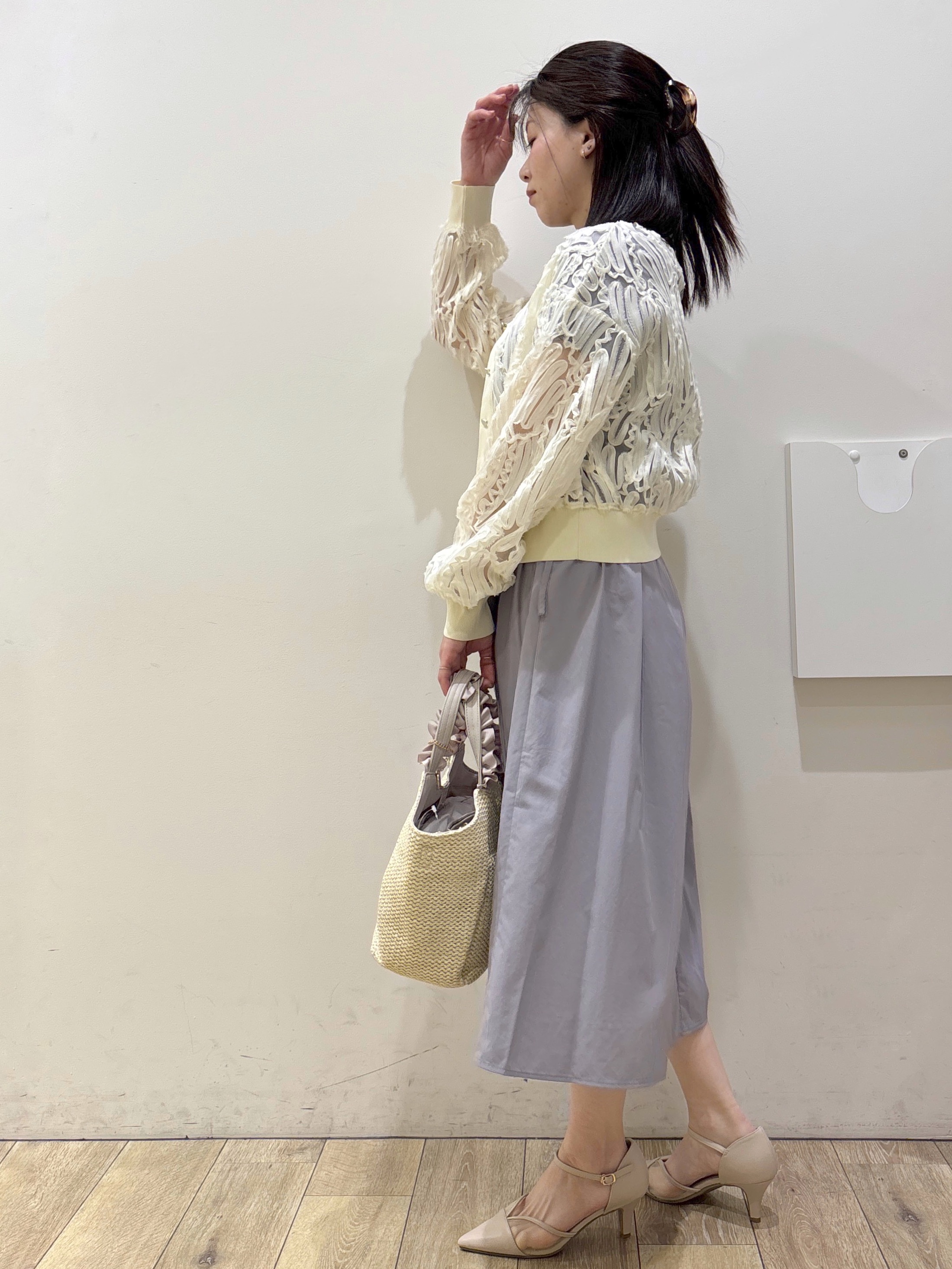 mameさんの「OPAQUE.CLIP｜シアー幾何刺繍カーディガン【洗濯機OK】」を使ったコーディネート