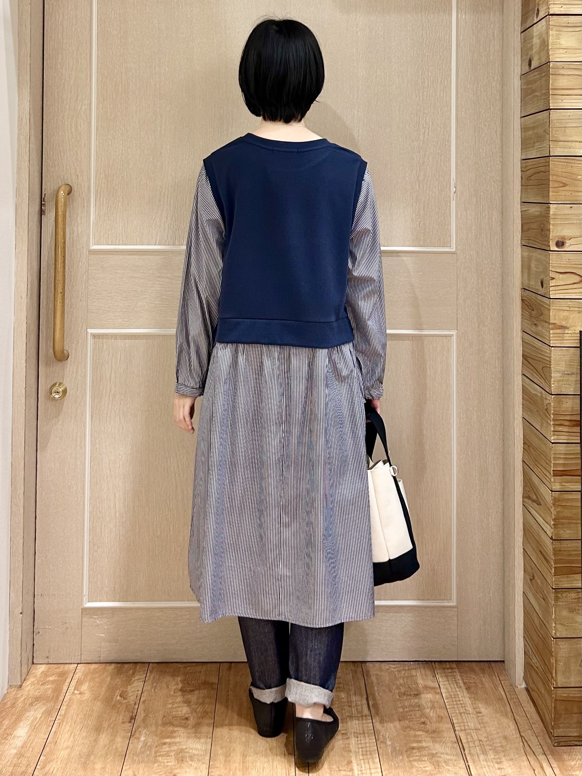 ちぐささんの「SHOO･LA･RUE｜【S-LL/体型カバー】ストライプが爽やか　ベストドッキングシャツワンピース」を使ったコーディネート