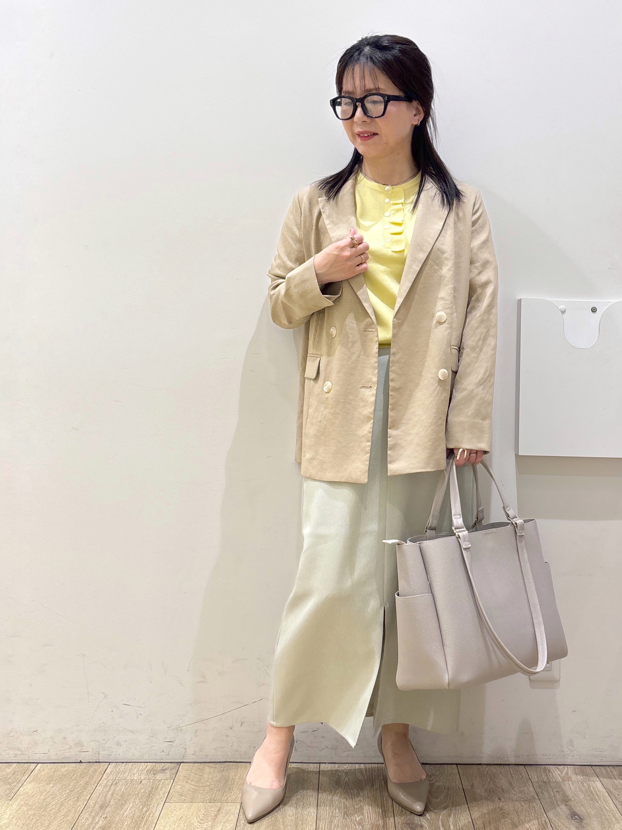 mameさんの「OPAQUE.CLIP｜フリルヘンリーネックニット【洗濯機OK／抗ピル】」を使ったコーディネート