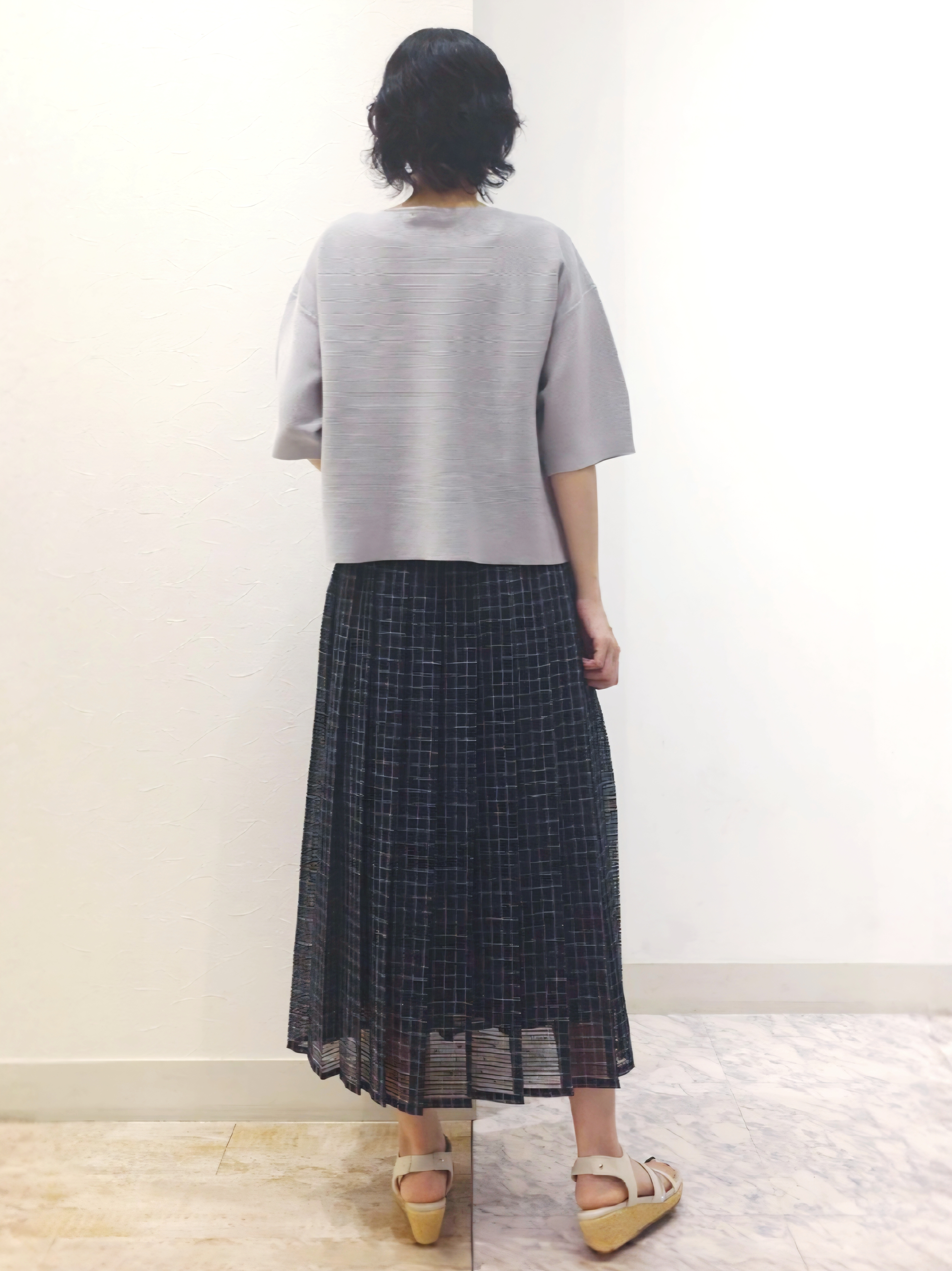 ケイさんの「grove｜【貴島明日香さん着用／洗濯機OK】レイヤードにもおすすめ、軽やかクロップドニット」を使ったコーディネート