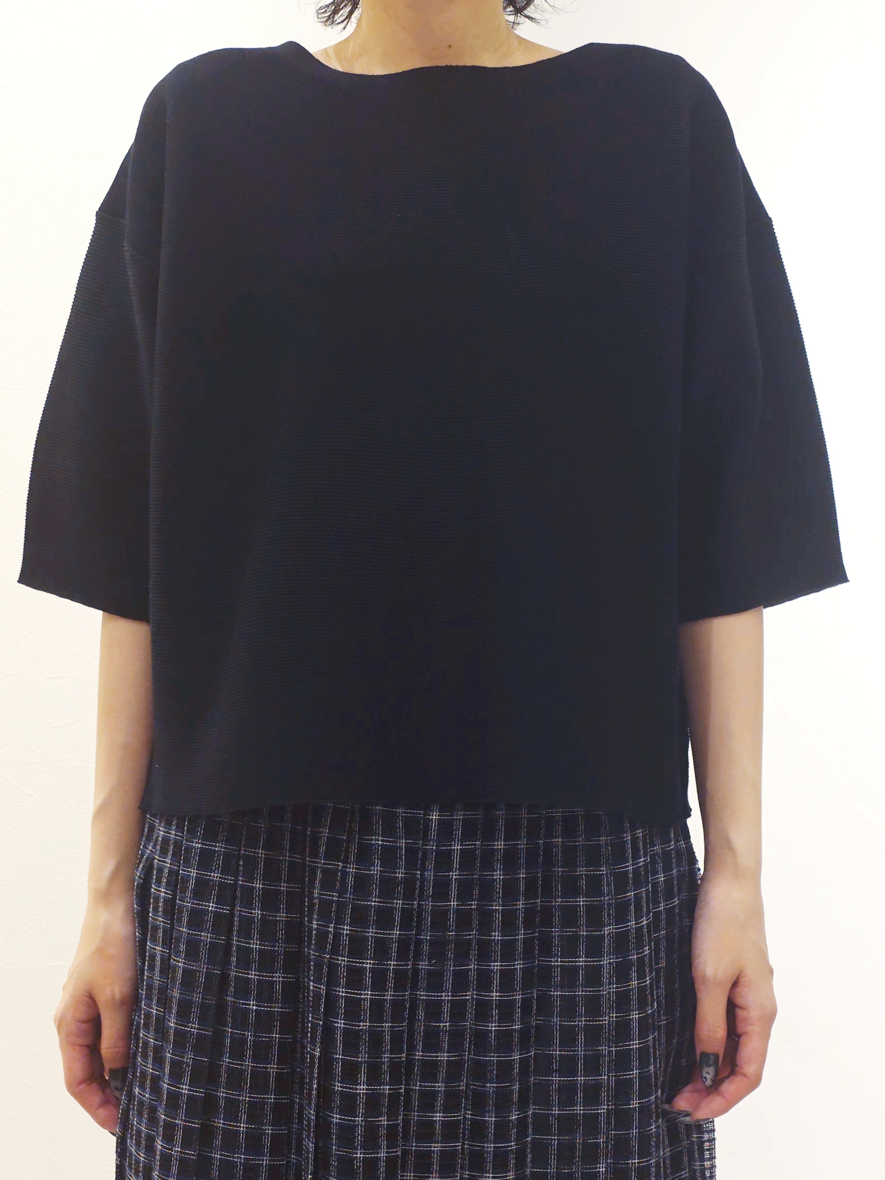 ケイさんの「grove｜【貴島明日香さん着用／洗濯機OK】レイヤードにもおすすめ、軽やかクロップドニット」を使ったコーディネート