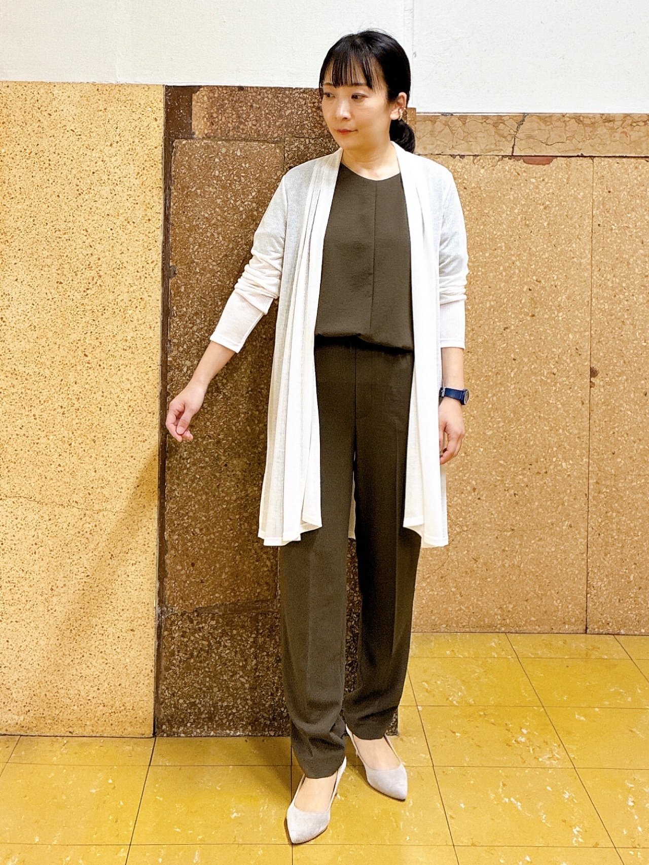 hattoriさんの「INDIVI｜【洗える／アンサンブル可能】シアースストライプカーディガン」を使ったコーディネート