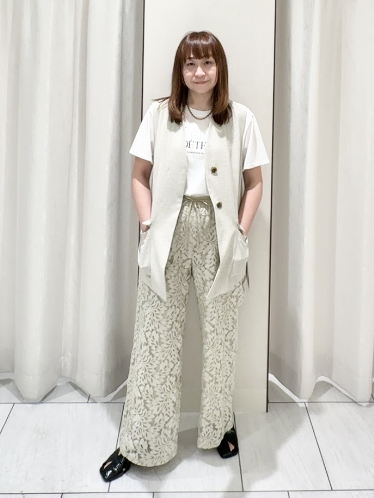 ʏᴜᴋɪᴋᴏさんの「UNTITLED｜【セットアップ可/UV/接触冷感】スラブキーネックジレ」を使ったコーディネート