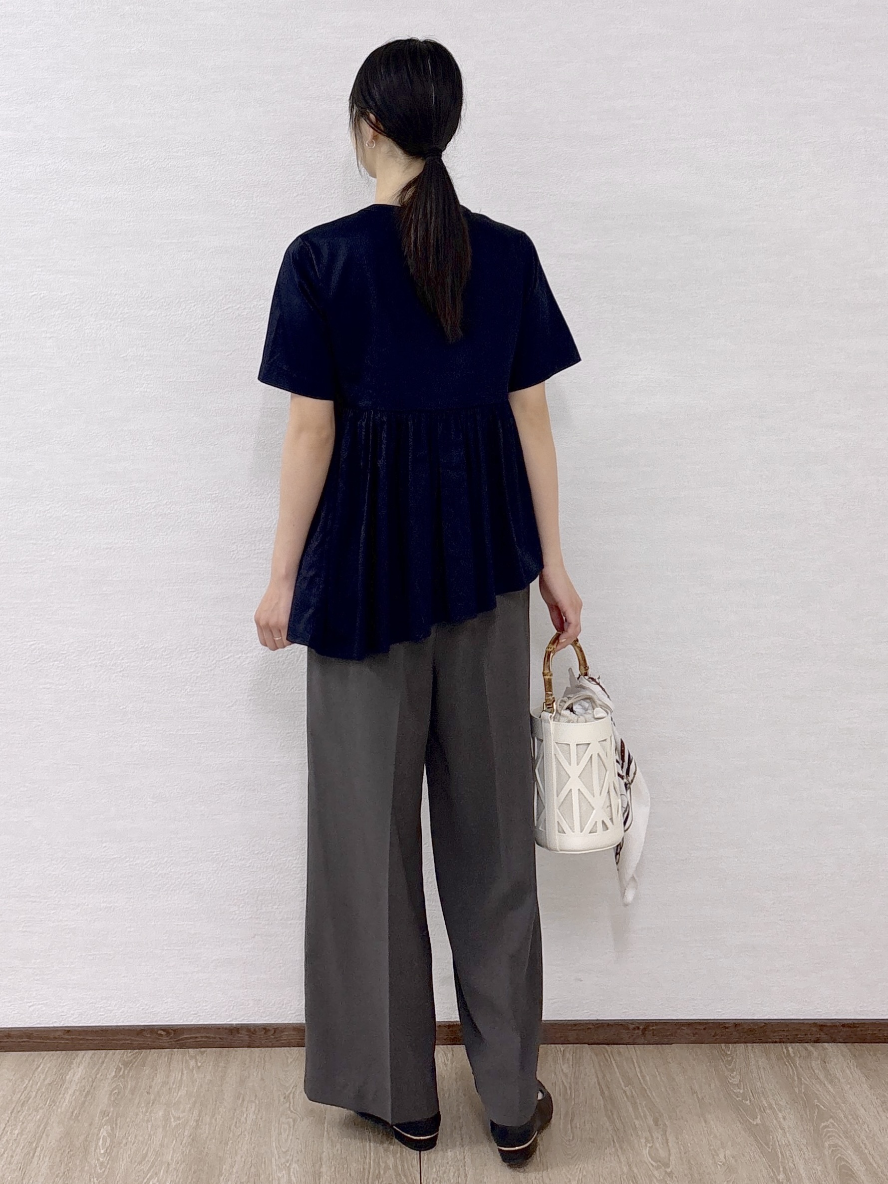 sachikoさんの「OPAQUE.CLIP｜ピンタックアシメペプラムブラウス【洗濯機ＯＫ】」を使ったコーディネート