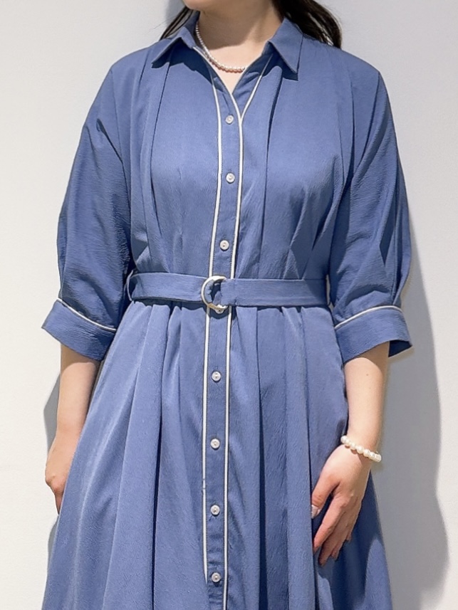 みーさんの「grove｜【貴島明日香さん着用・美シルエット】ウエストタック配色ワンピース」を使ったコーディネート