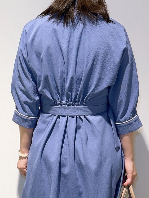 みーさんの「grove｜【貴島明日香さん着用・美シルエット】ウエストタック配色ワンピース」を使ったコーディネート