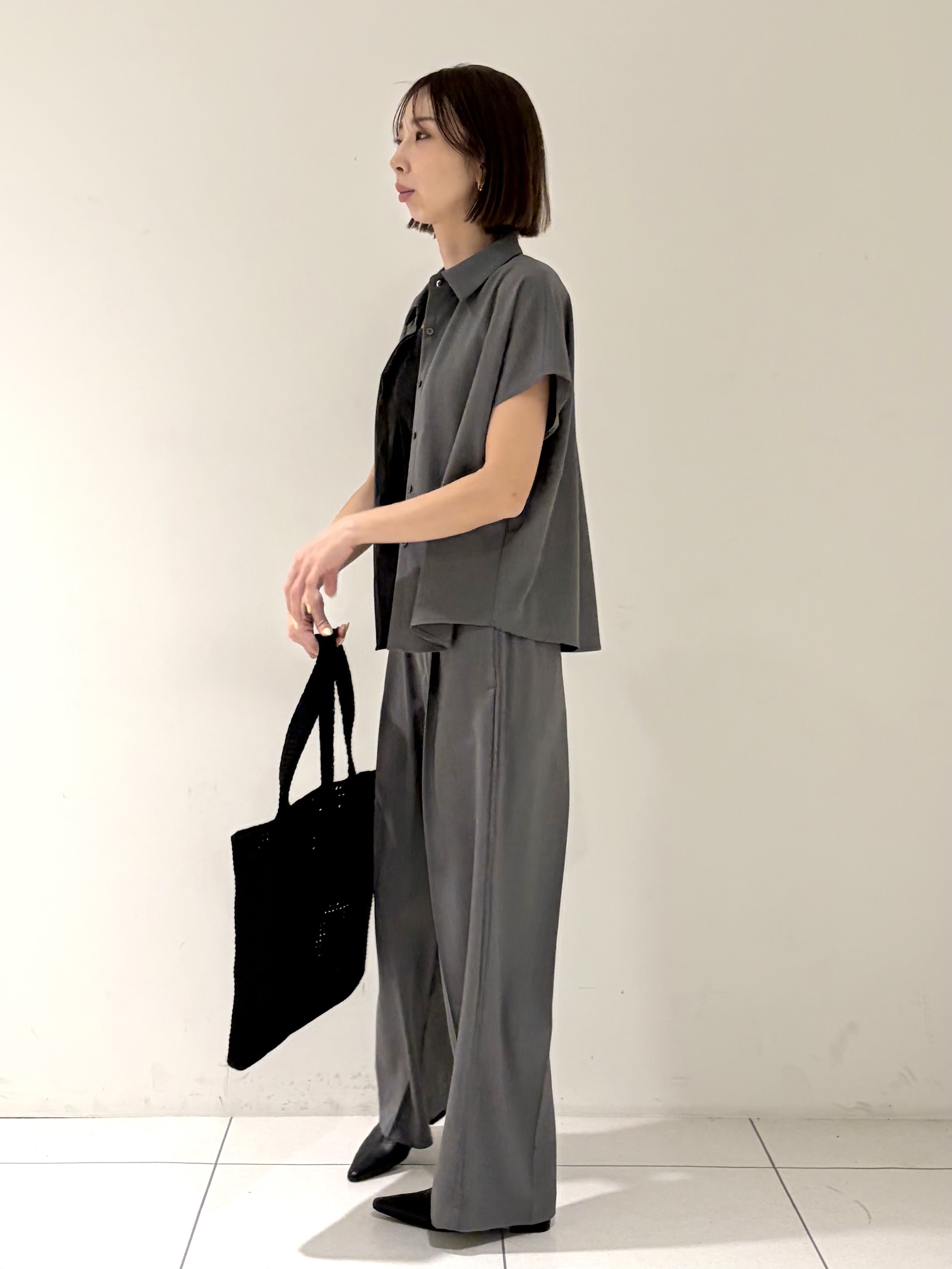 shioriさんの「INDIVI｜Comfy SET UP｜フレアスリーブブラウス【セットアップ対応／通勤／カセット服／接触冷感／UV」を使ったコーディネート