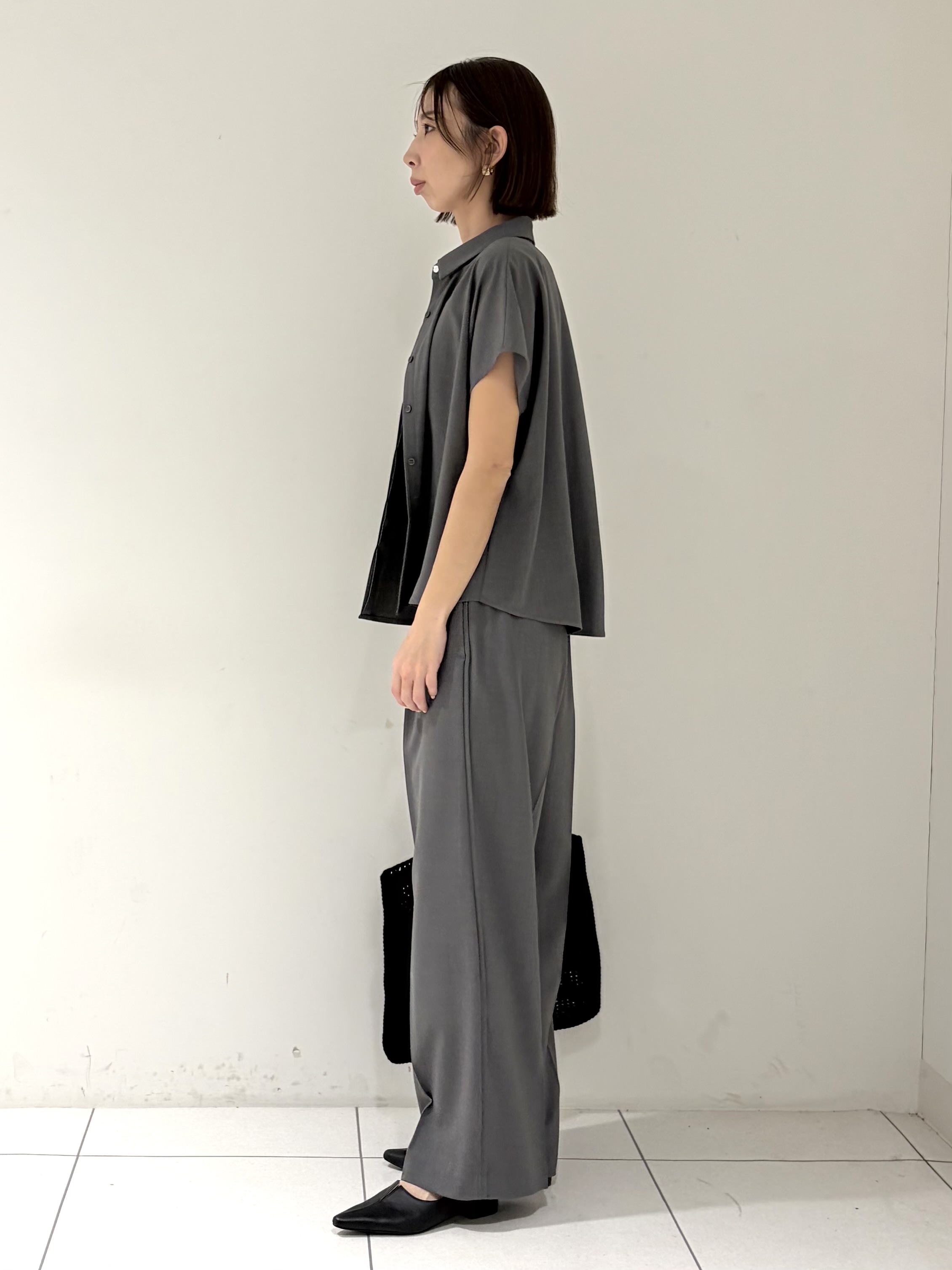 shioriさんの「INDIVI｜Comfy SET UP｜フレアスリーブブラウス【セットアップ対応／通勤／カセット服／接触冷感／UV」を使ったコーディネート