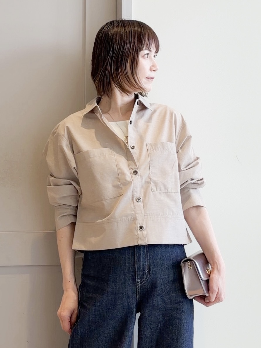 yamakoさんの「grove｜【貴島明日香さん着用／イージーケア／接触冷感】麻混クロップドシャツ」を使ったコーディネート