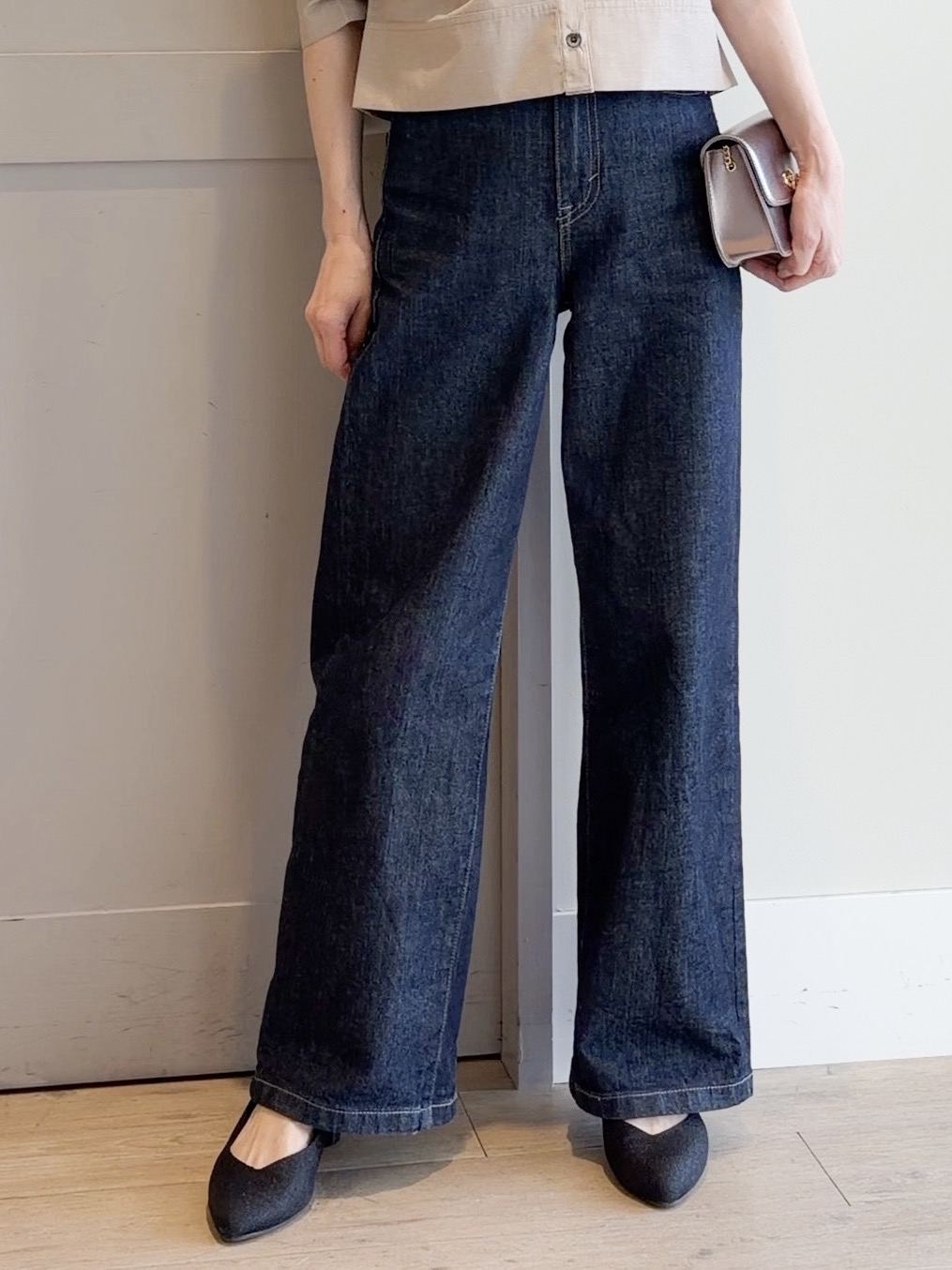 yamakoさんの「grove｜【貴島明日香さん着用／イージーケア／接触冷感】麻混クロップドシャツ」を使ったコーディネート