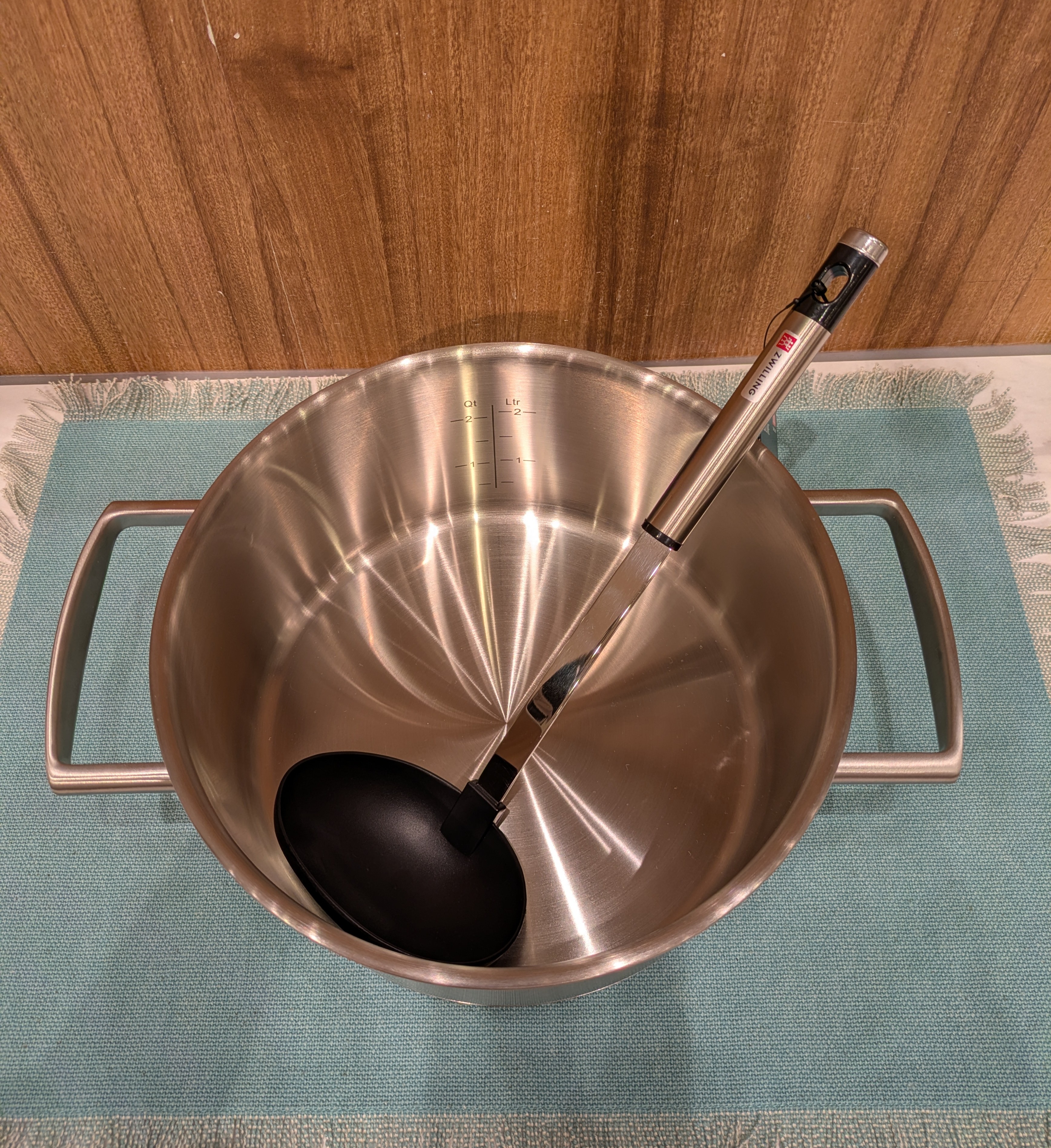 しょこさんの「212 KITCHEN STORE｜ナイロンターナー ＜ZWILLING  ツヴィリング＞」を使ったコーディネート