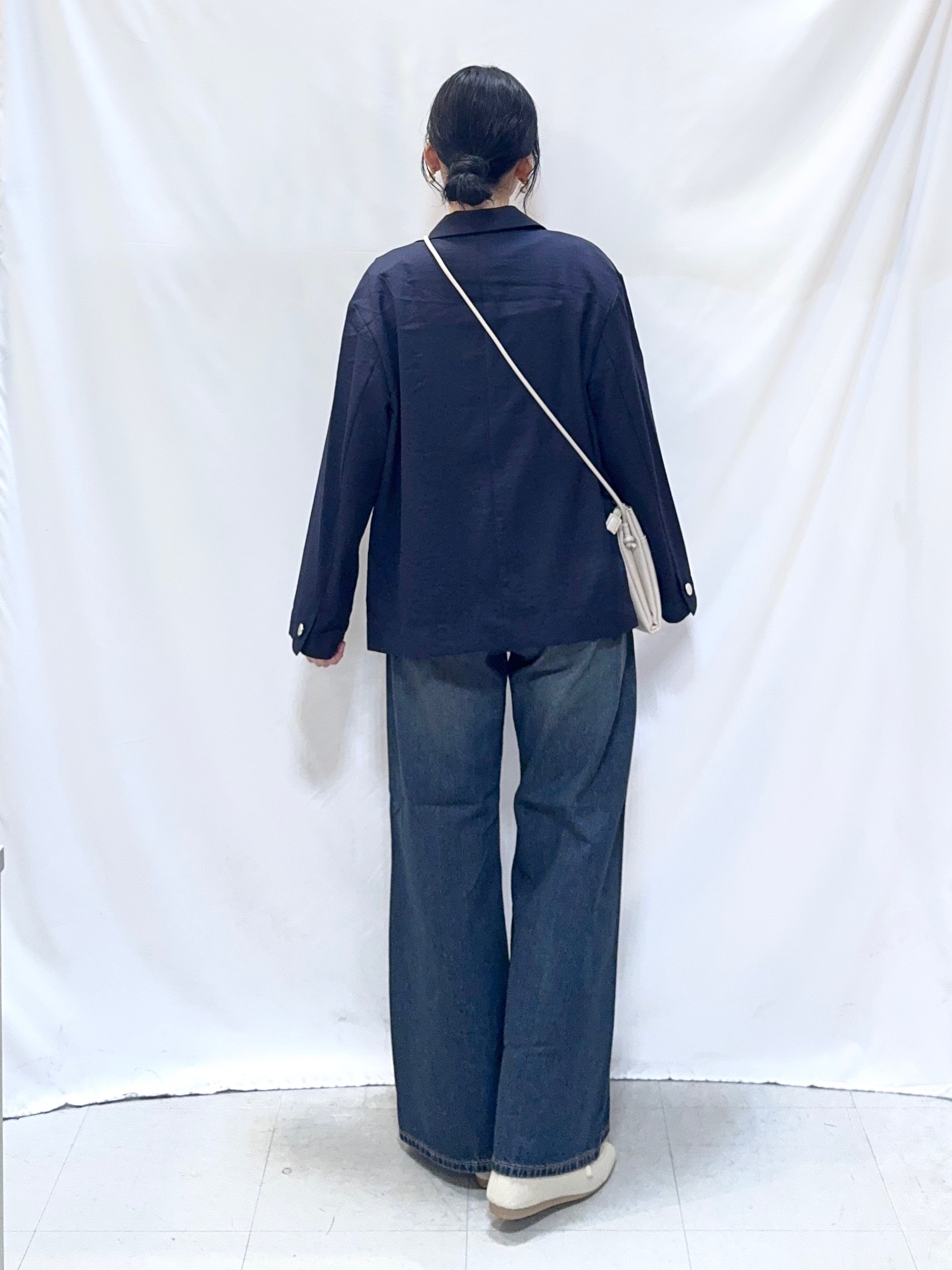 𝐇𝐢𝐫𝐨𝐦𝐢さんの「SHOO･LA･RUE｜【S-LL/セットアップ可/イージーケア/UV】オンにもオフにも 軽やかシングルジャケット」を使ったコーディネート