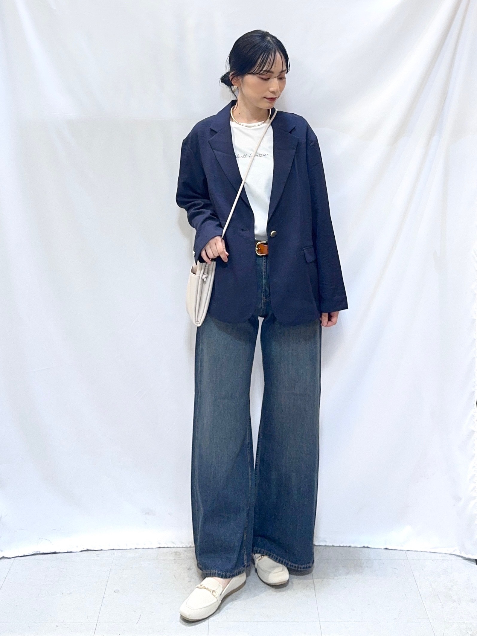 𝐇𝐢𝐫𝐨𝐦𝐢さんの「SHOO･LA･RUE｜【S-LL/セットアップ可/イージーケア/UV】オンにもオフにも 軽やかシングルジャケット」を使ったコーディネート