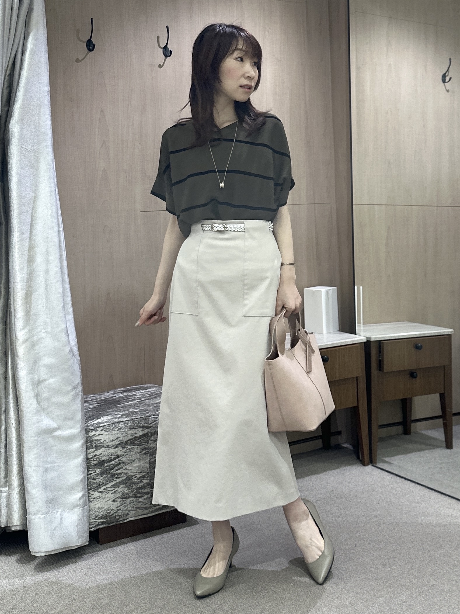 Miwaさんの「UNTITLED｜【11色展開/体型カバー】前後2WAYフレンチスリーブニット」を使ったコーディネート