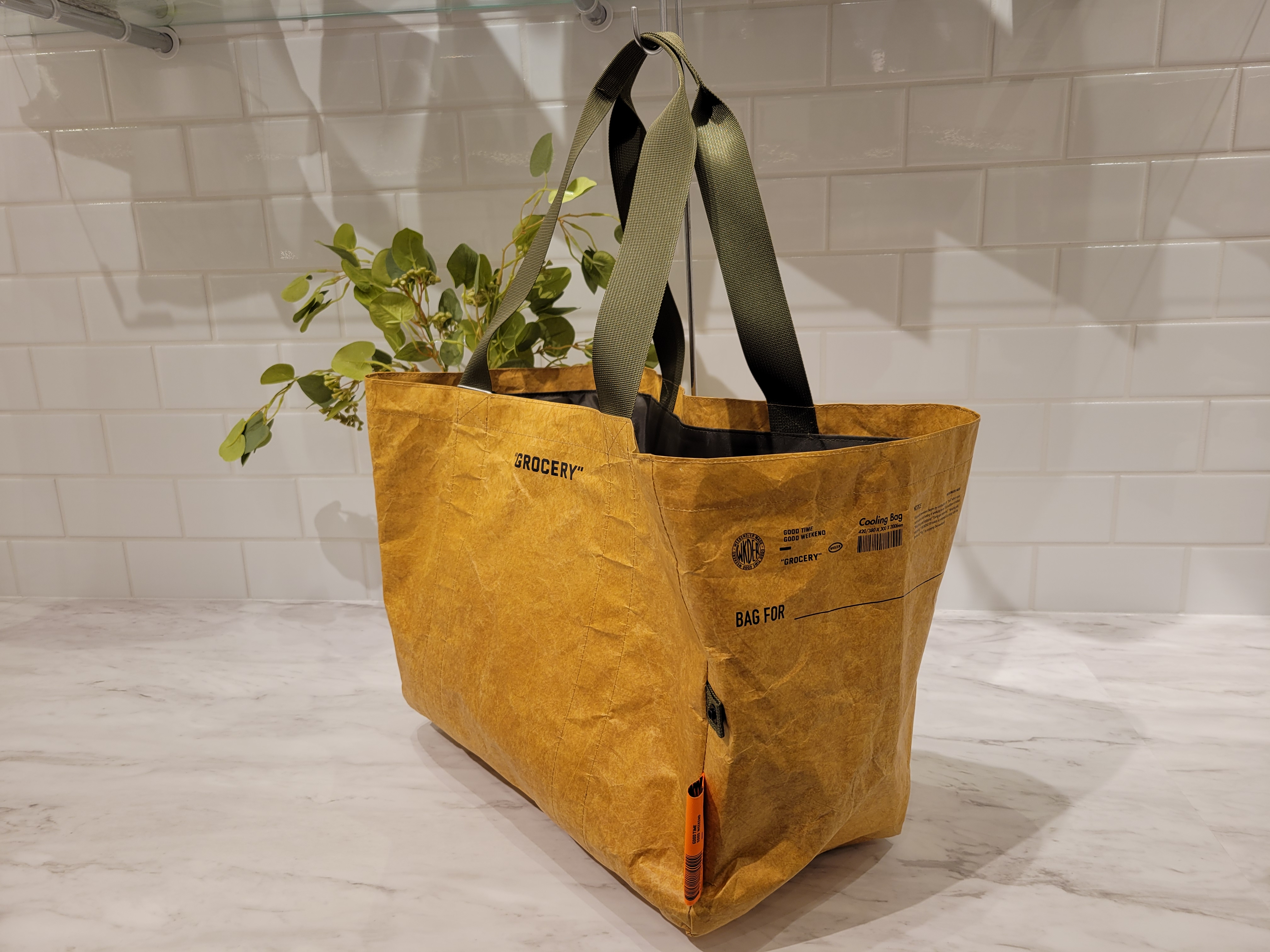 しづさんの「212 KITCHEN STORE｜COOLBAG/GROCERY NATURAL」を使ったコーディネート