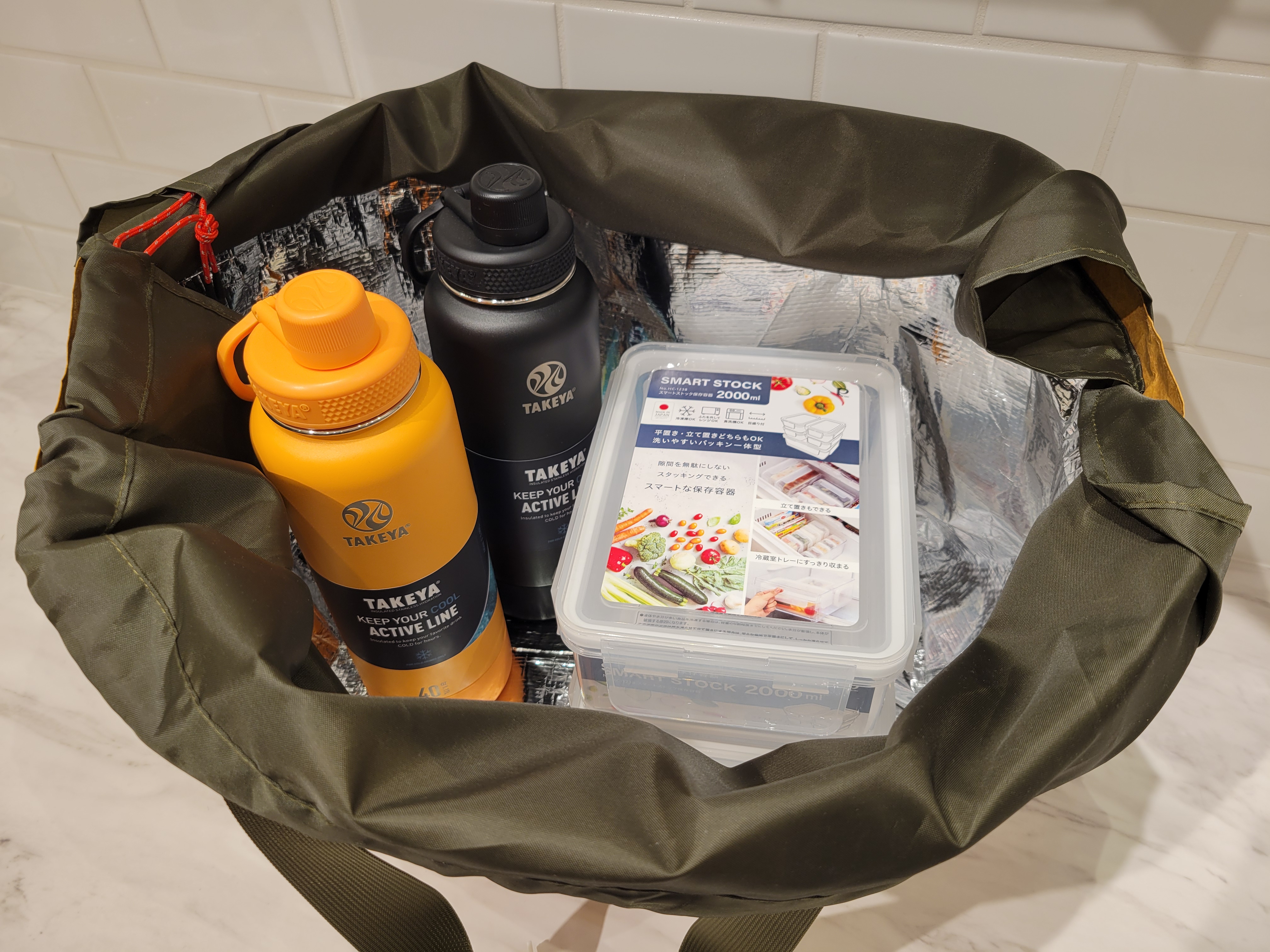 しづさんの「212 KITCHEN STORE｜COOLBAG/GROCERY NATURAL」を使ったコーディネート