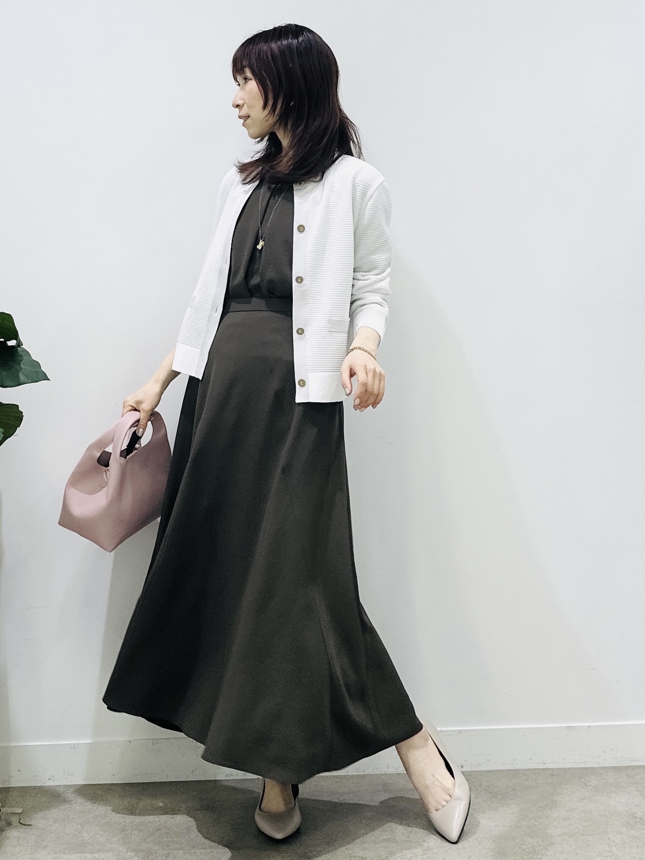 Miwaさんの「UNTITLED｜【前後2WAY/はっ水/セットアップ可】リラクシーフレンチスリーブブラウス」を使ったコーディネート