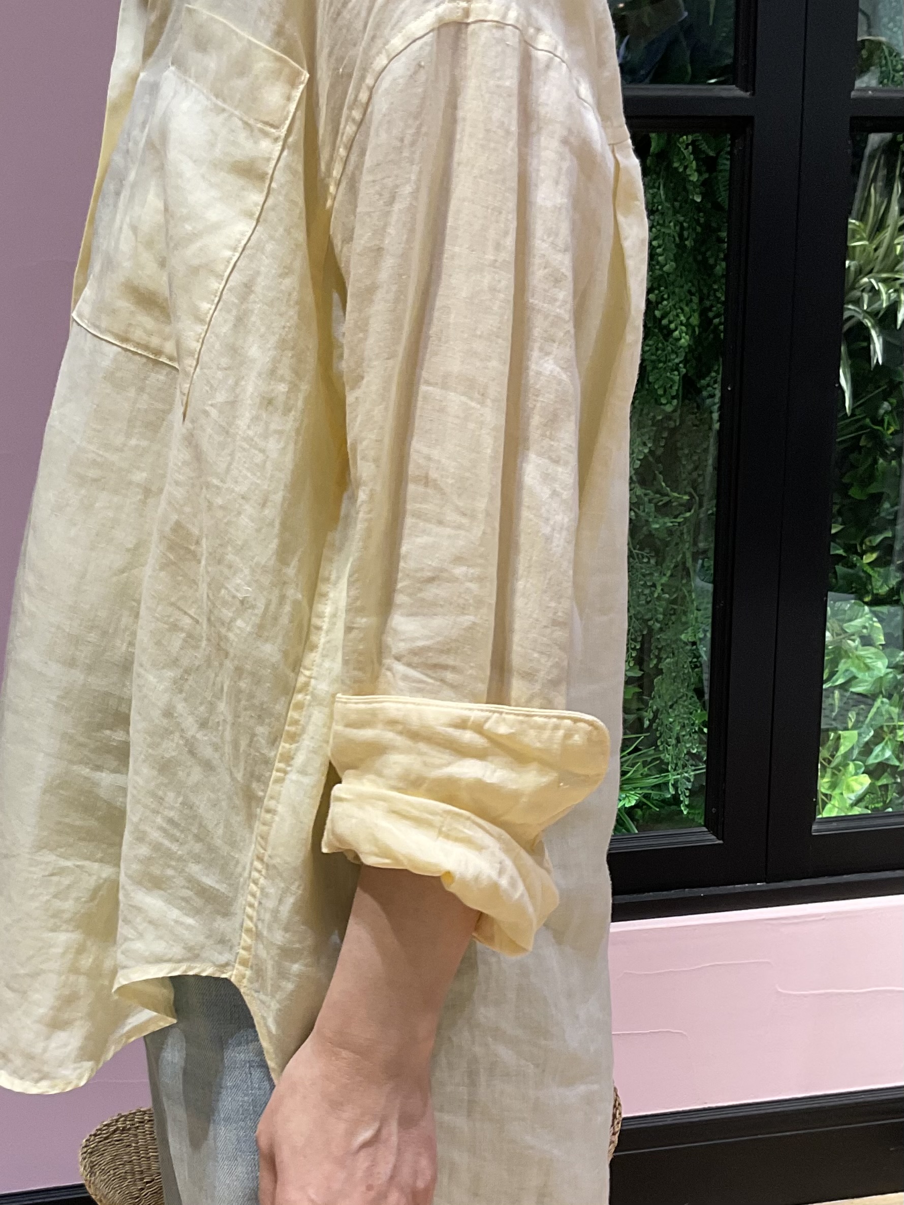 Hiwatashiさんの「DRESSTERIOR｜【人気定番/ウォッシャブル】ガーメントダイラミーシャツ」を使ったコーディネート