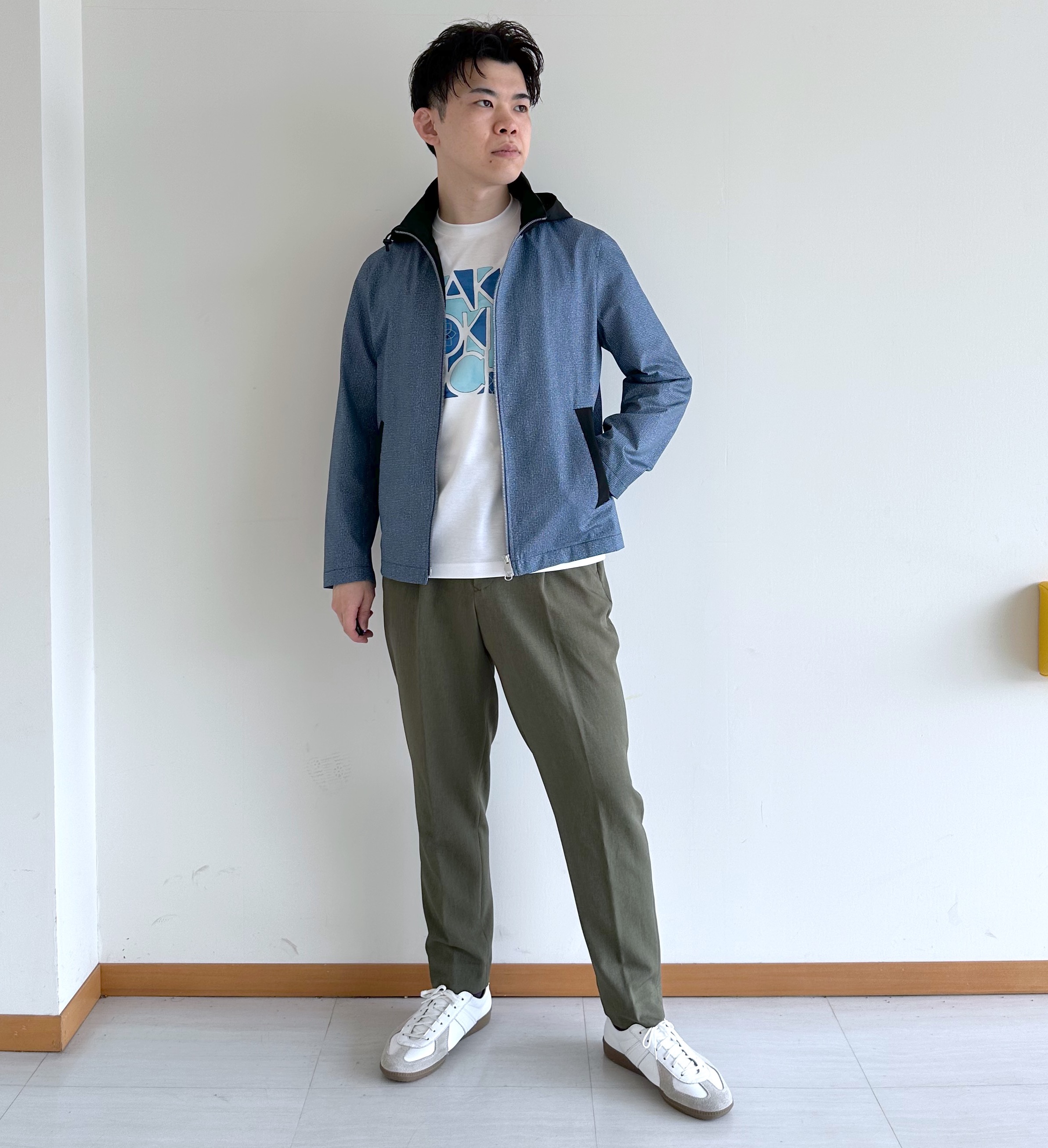 イッシーさんの「TAKEO KIKUCHI｜2WAYアクティブ ライト ブルゾン」を使ったコーディネート
