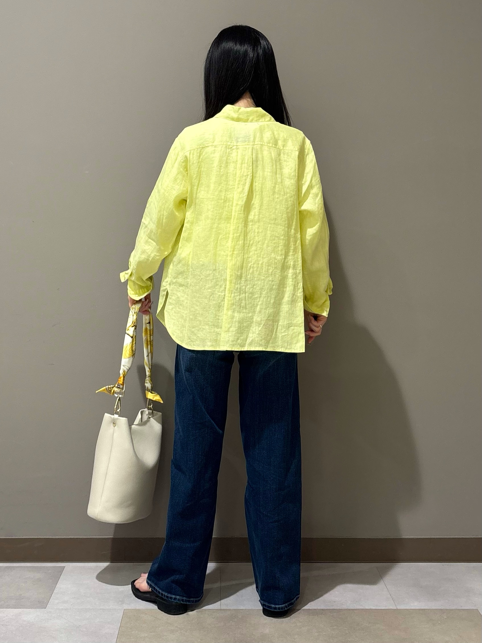 KEIKOさんの「INDIVI｜【接触冷感／2WAY】カシュクールリネンシャツ」を使ったコーディネート