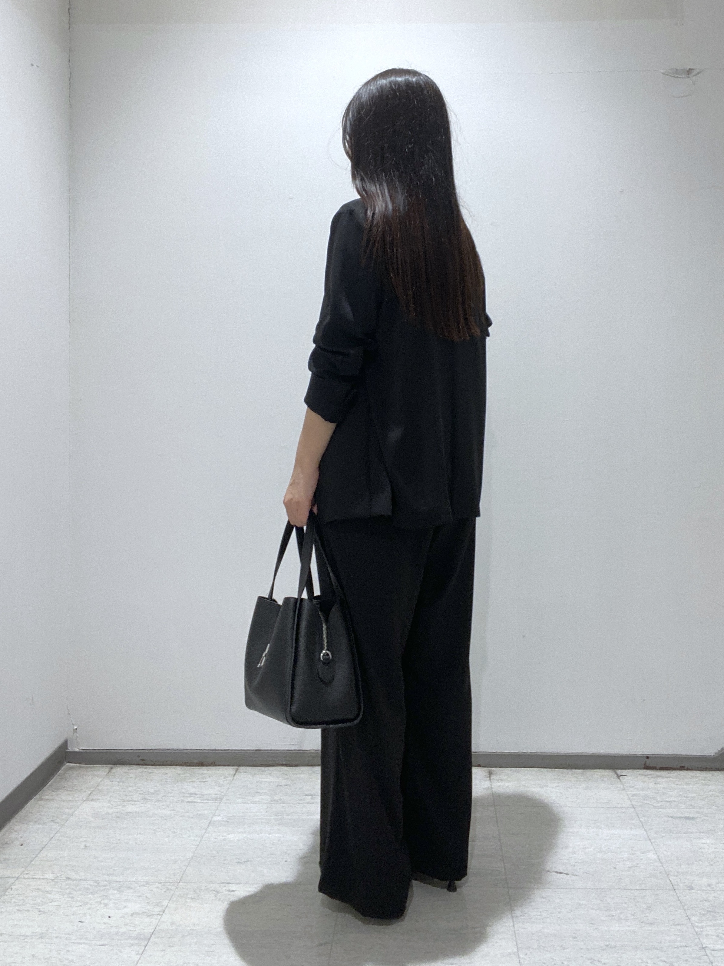 meiさんの「INDIVI｜【洗える／UVケア】ストライプ柄＆無地 ボウタイ風 半袖ブラウス」を使ったコーディネート