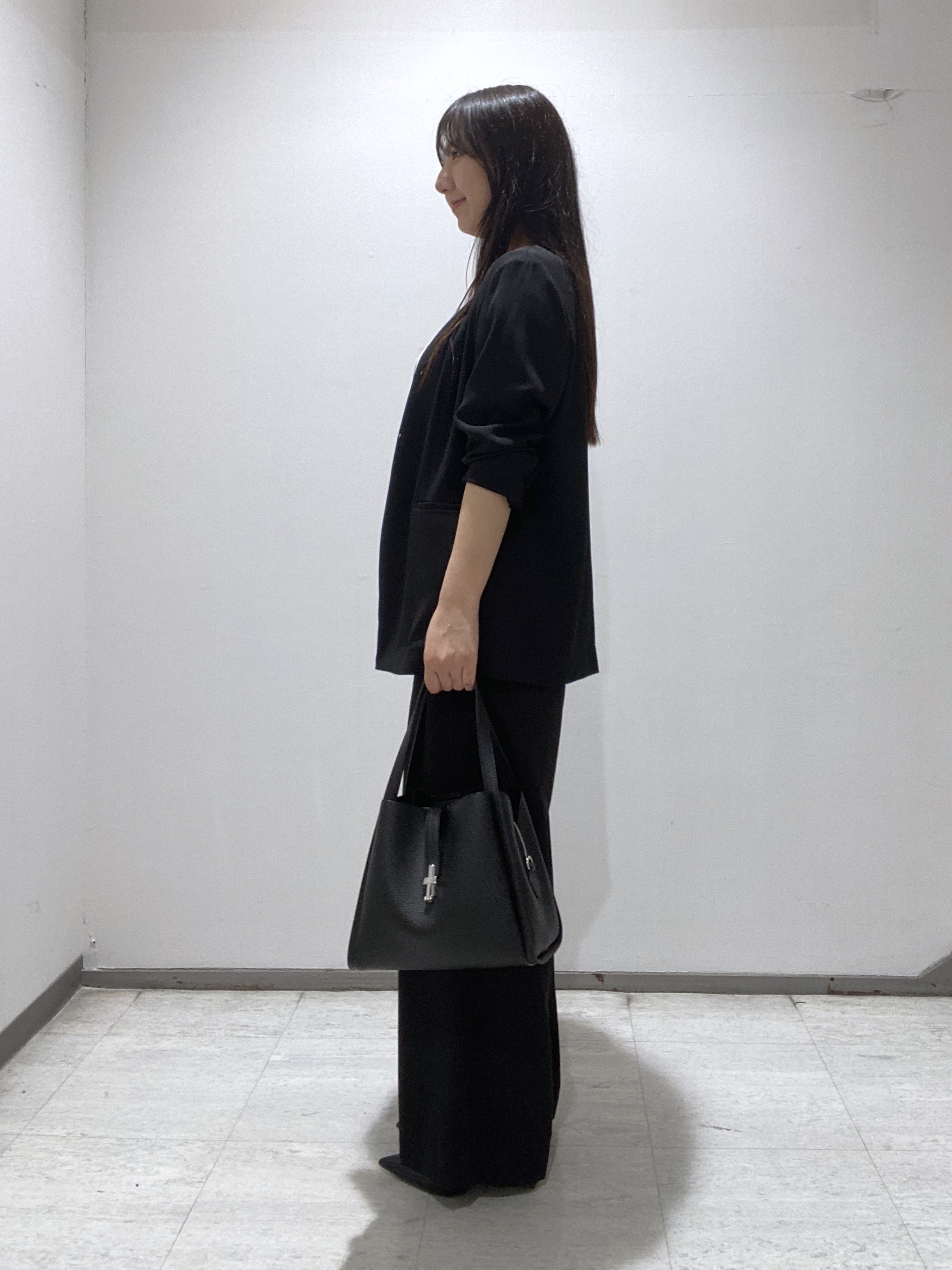 meiさんの「INDIVI｜【洗える／UVケア】ストライプ柄＆無地 ボウタイ風 半袖ブラウス」を使ったコーディネート