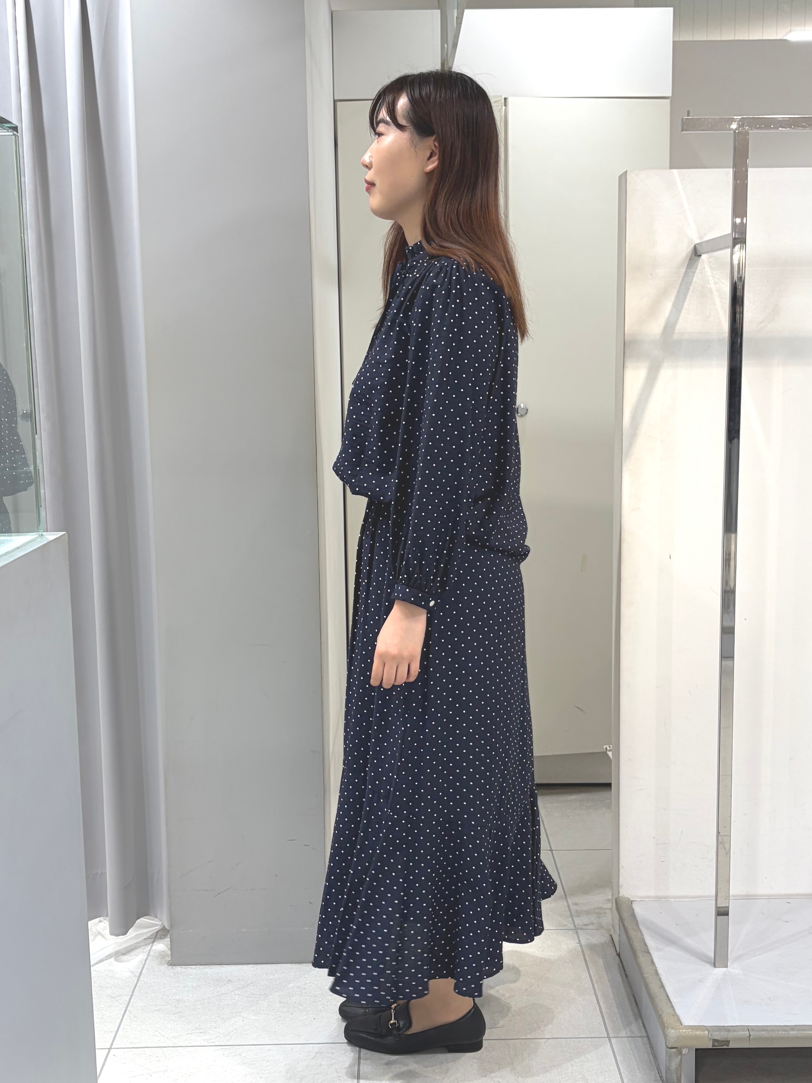 AZUSAさんの「Reflect｜【セットアップ可】ドット柄ワッシャーブラウス」を使ったコーディネート