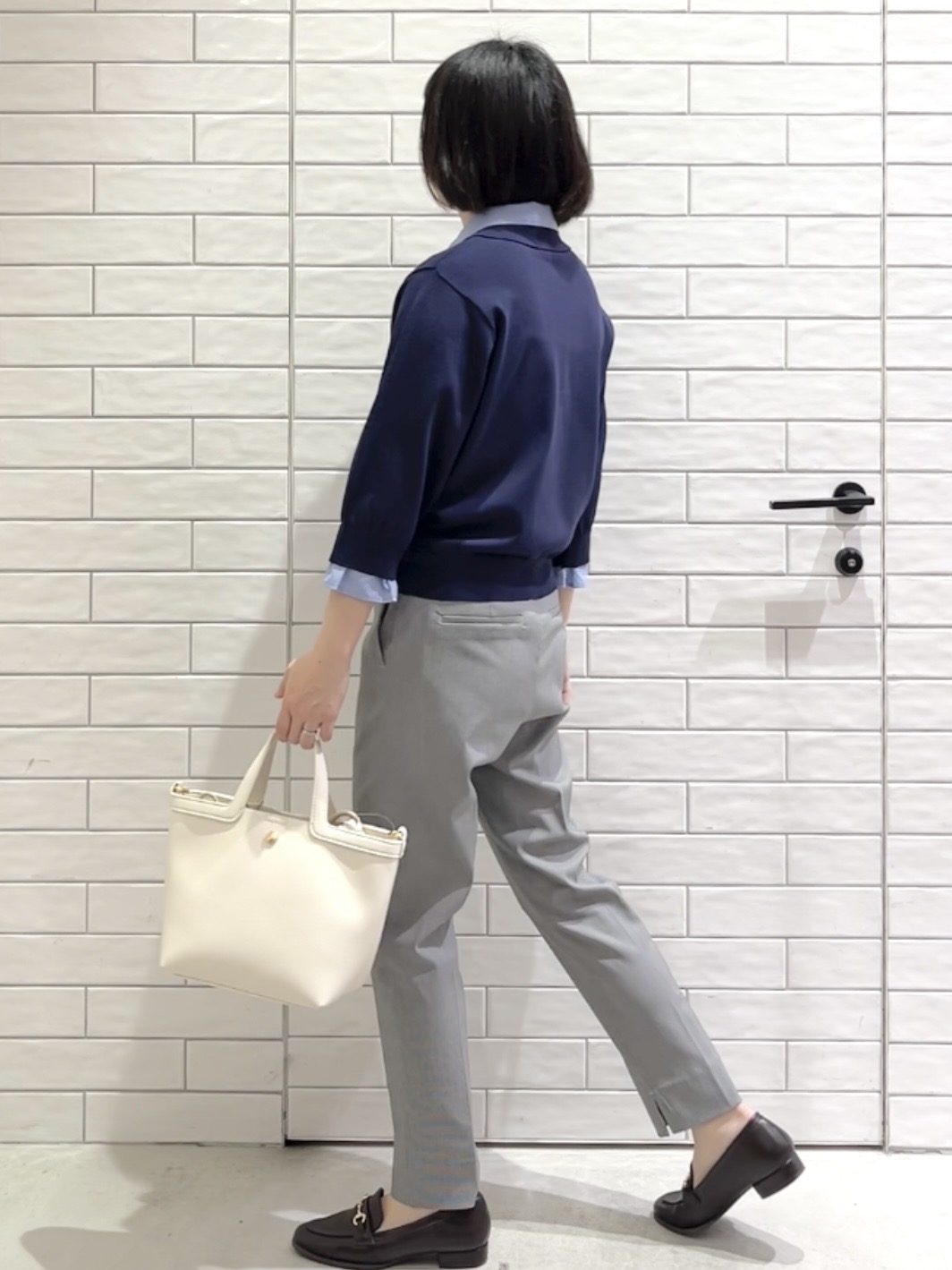 しおりさんの「OPAQUE.CLIP｜2WAY衿付きニット【洗濯機OK】」を使ったコーディネート