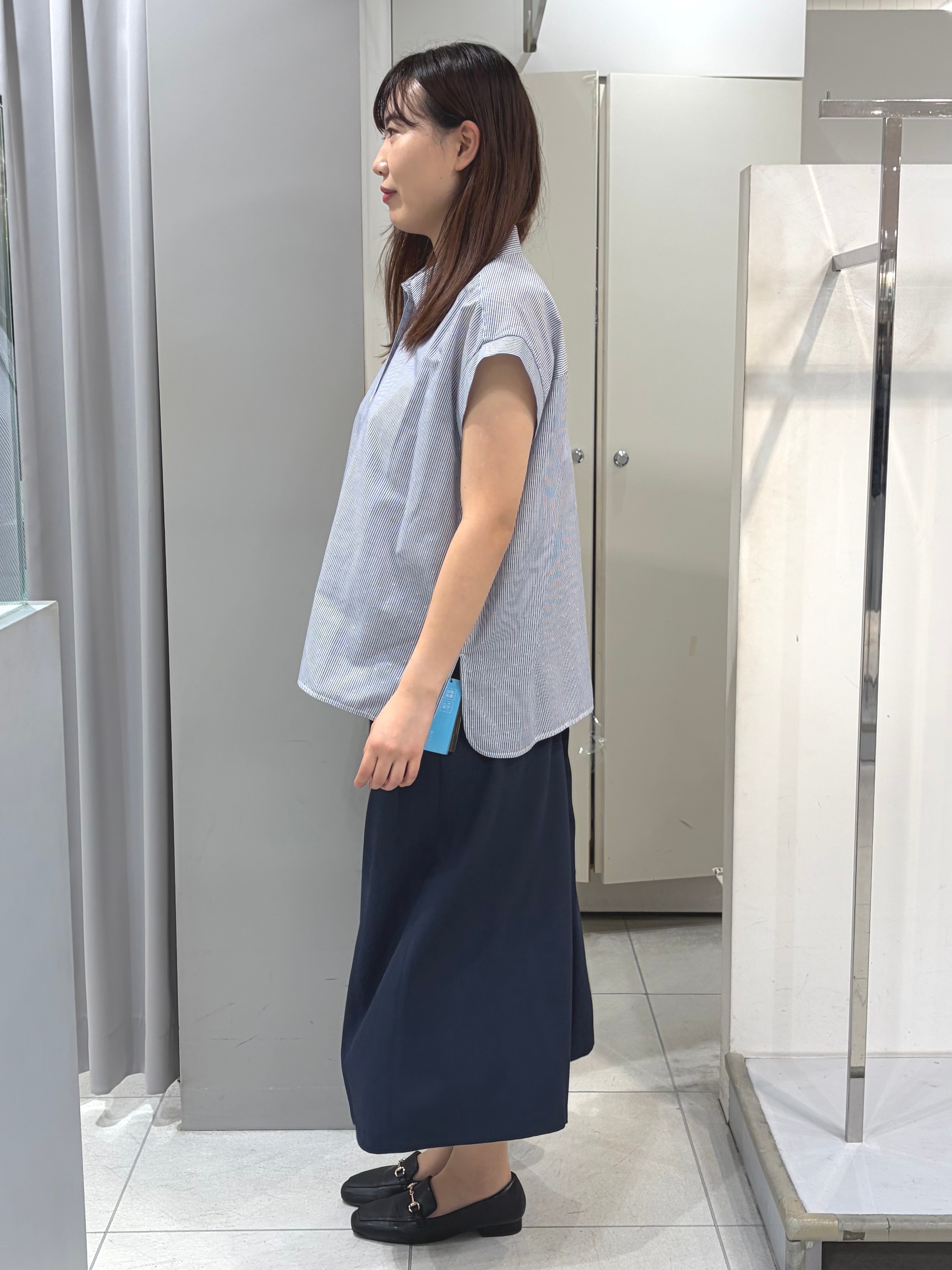 AZUSAさんの「Reflect｜【接触冷感】フレンチスリーブシャツブラウス」を使ったコーディネート