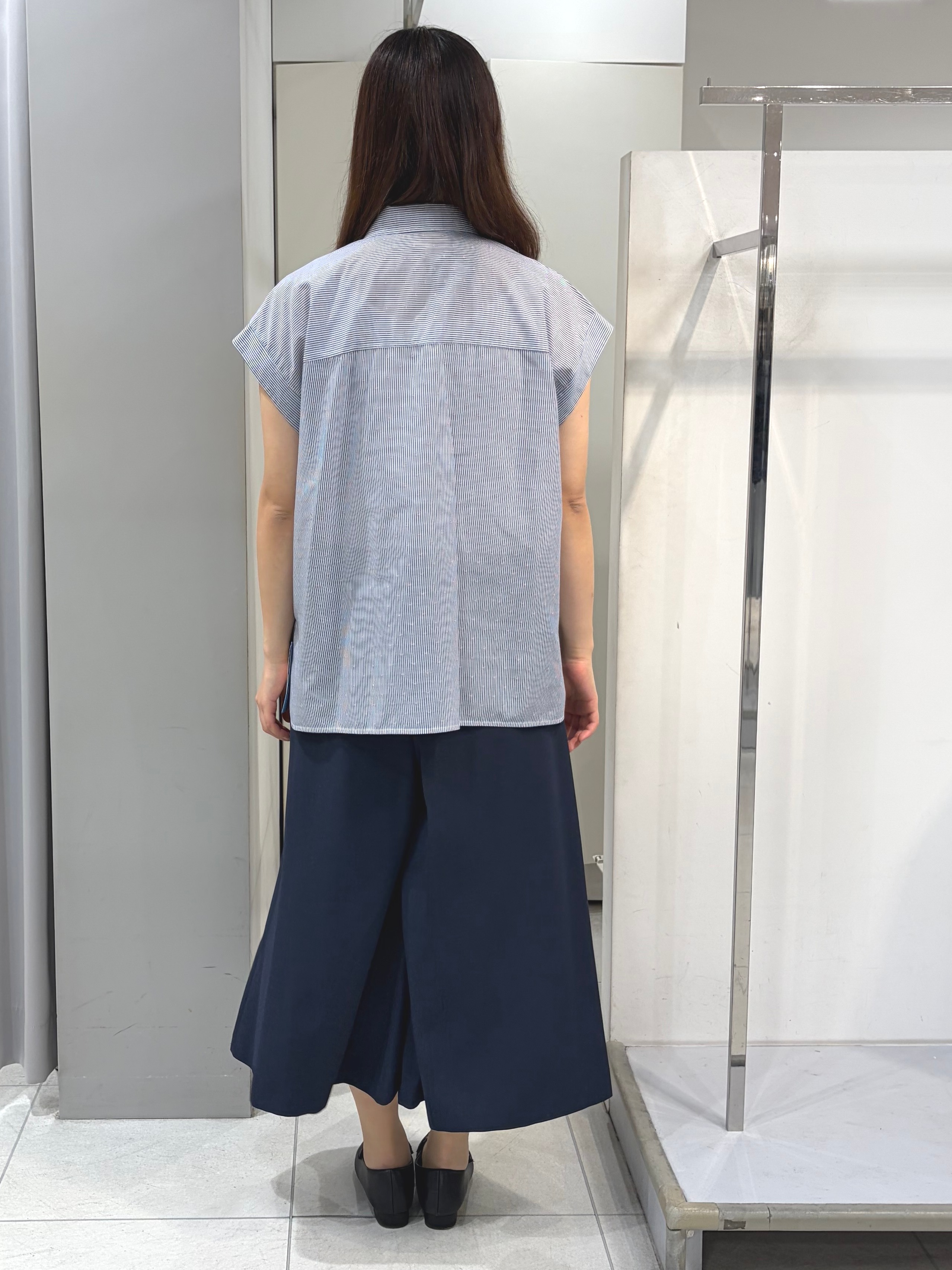 AZUSAさんの「Reflect｜【接触冷感】フレンチスリーブシャツブラウス」を使ったコーディネート