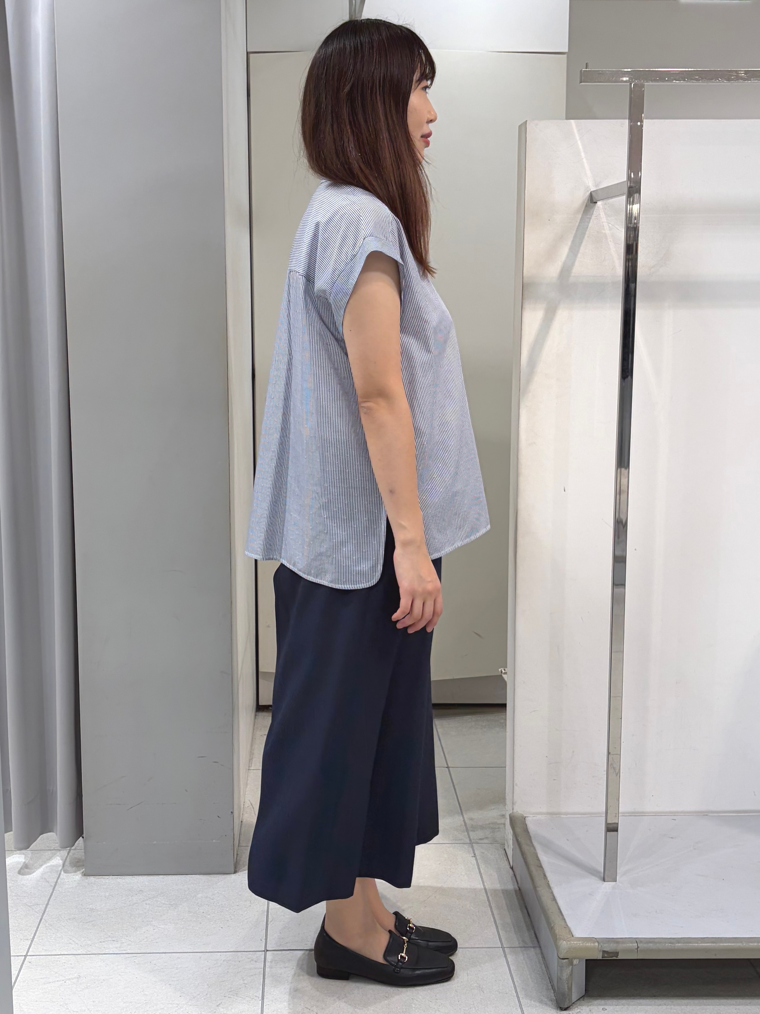 AZUSAさんの「Reflect｜【接触冷感】フレンチスリーブシャツブラウス」を使ったコーディネート