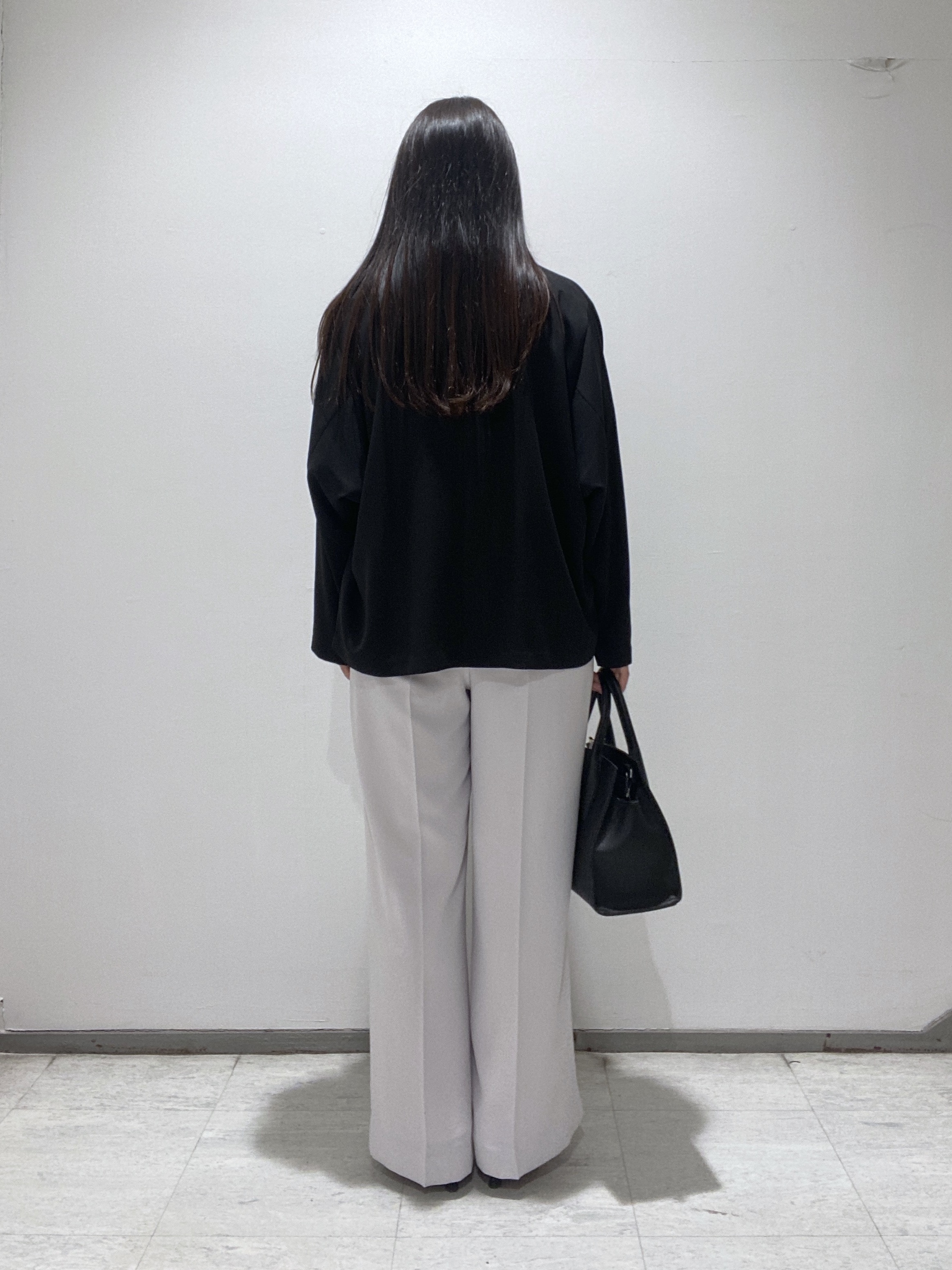 meiさんの「INDIVI｜【UVケア／選べるグラフィック】スムースジャージTシャツ」を使ったコーディネート