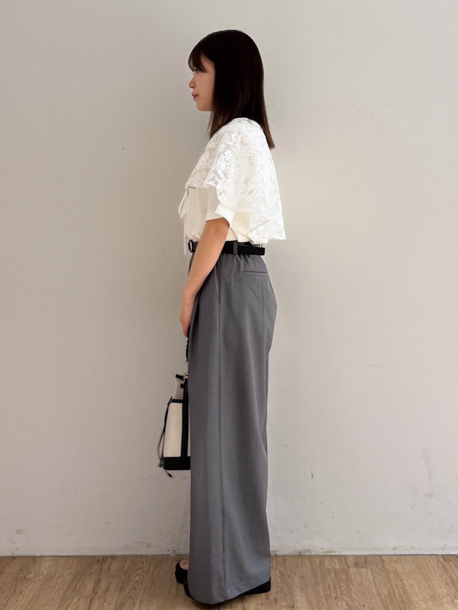 mireiさんの「OPAQUE.CLIP｜ロゴプリントアソートTシャツ【洗濯機OK】」を使ったコーディネート