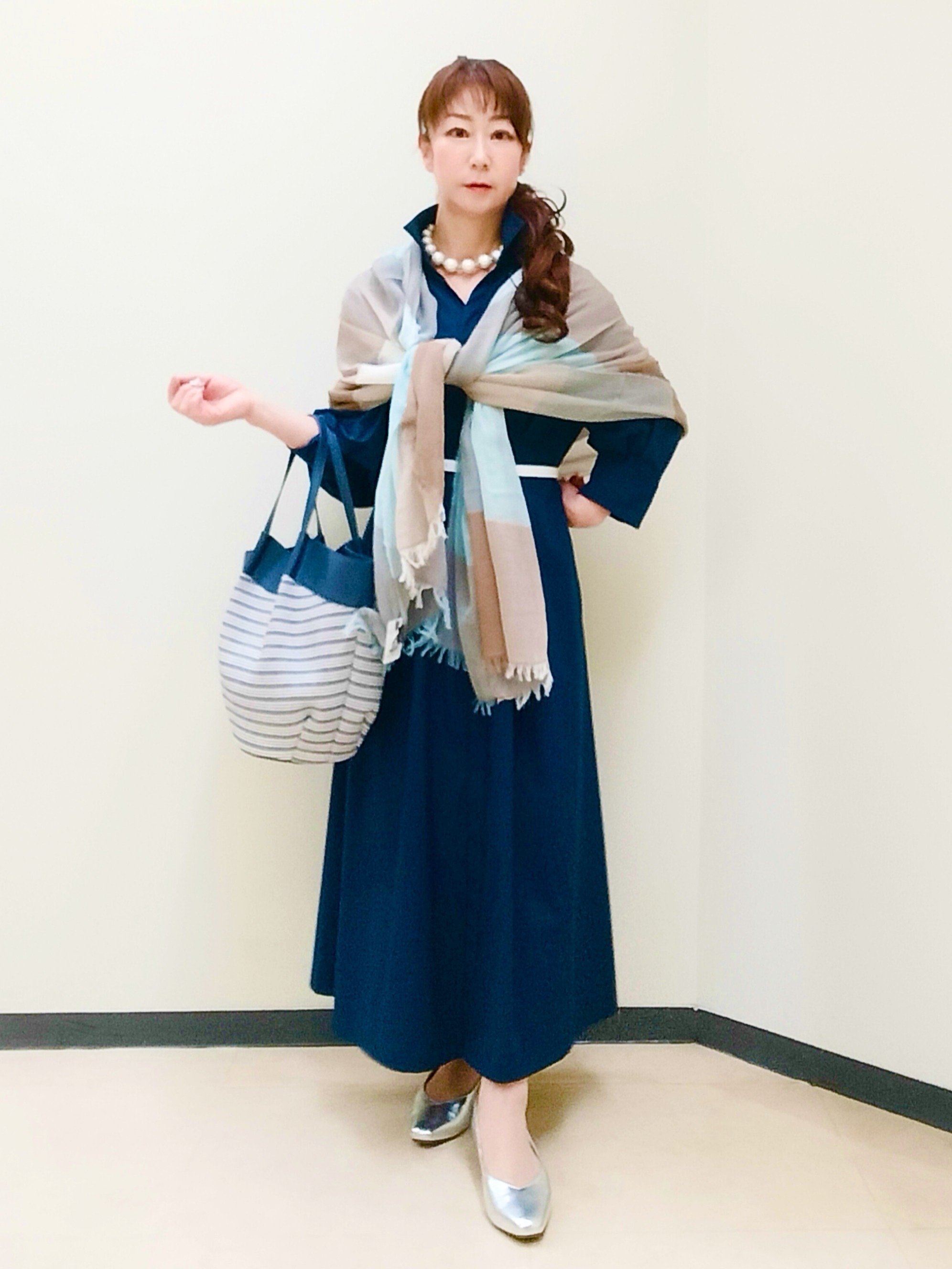 花さんの「Reflect｜タイプライターシャツロングワンピース」を使ったコーディネート