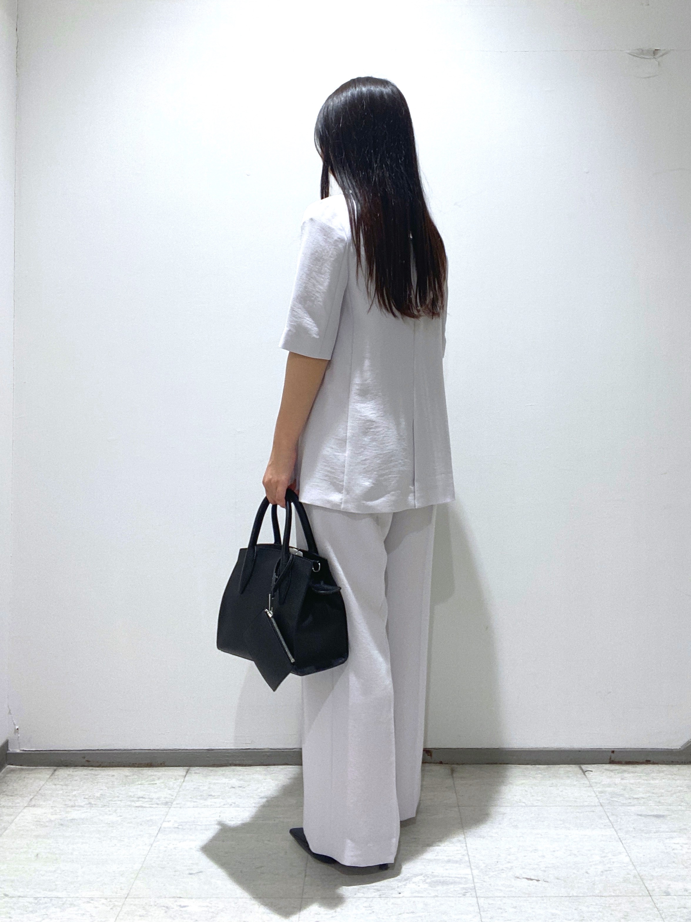 meiさんの「INDIVI｜【UVケア／選べるグラフィック】スムースジャージTシャツ」を使ったコーディネート