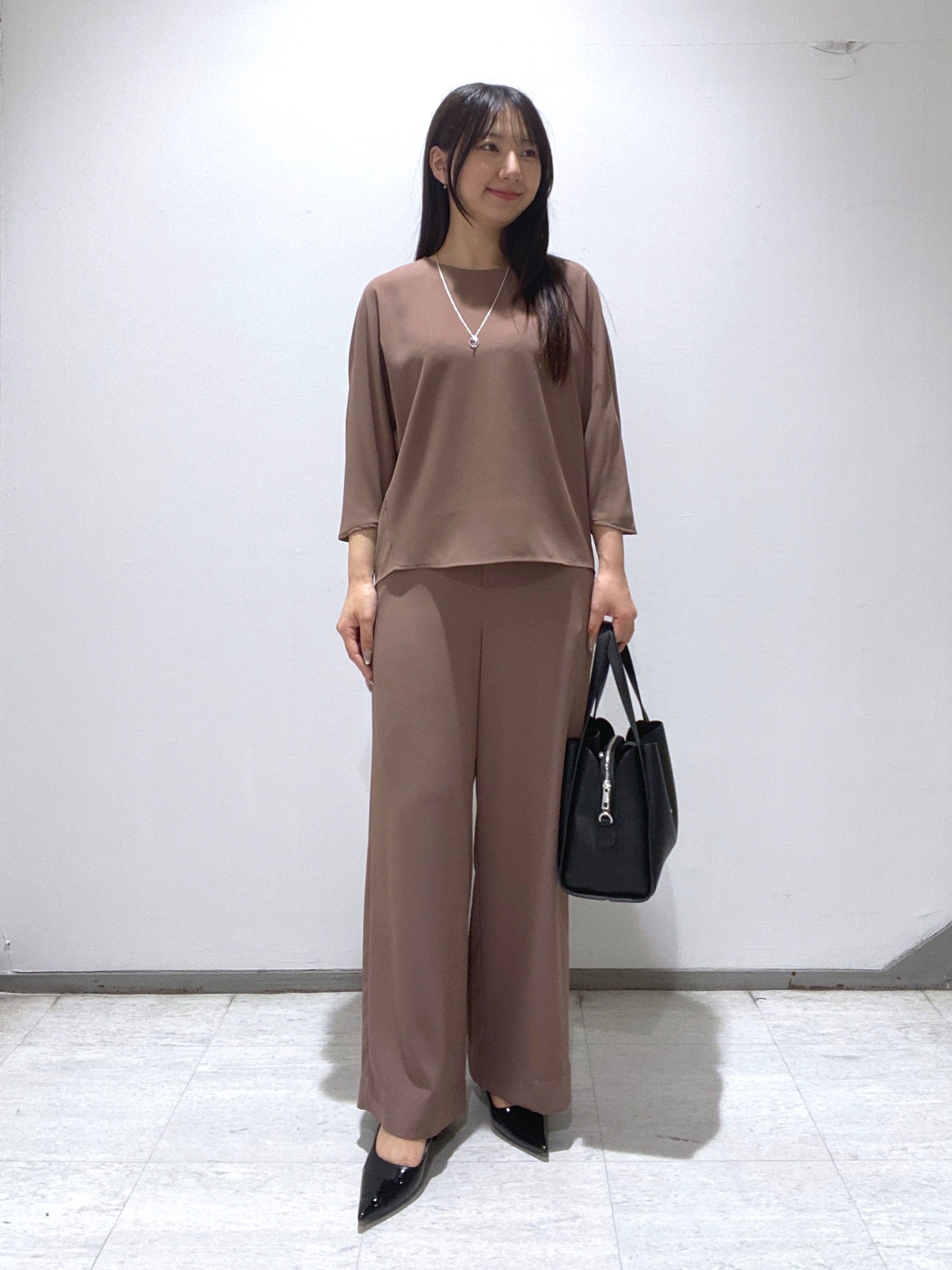 meiさんの「INDIVI｜【接触冷感／透湿／着る日傘】ドルマントップス」を使ったコーディネート