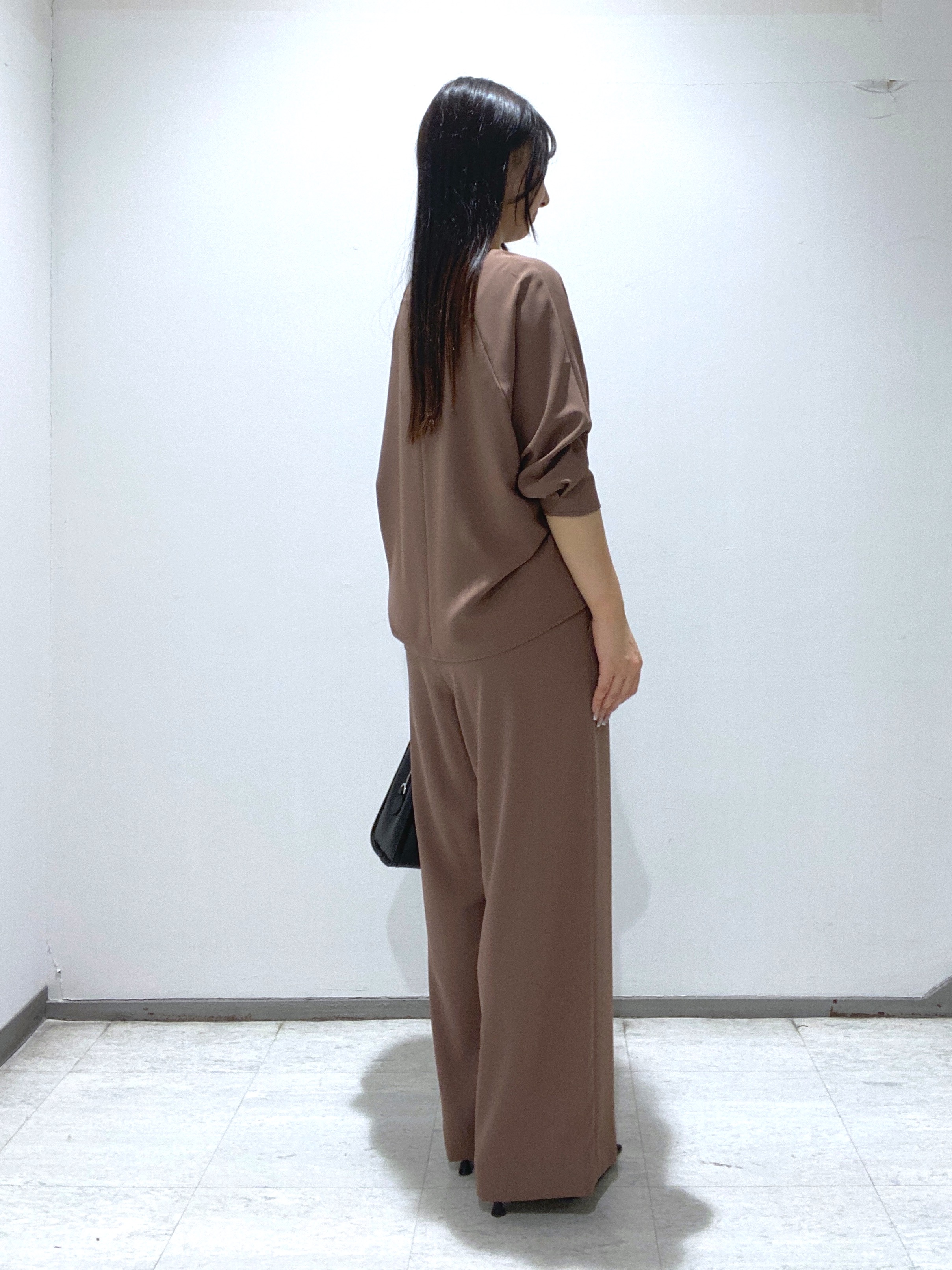 meiさんの「INDIVI｜【接触冷感／透湿／着る日傘】ドルマントップス」を使ったコーディネート