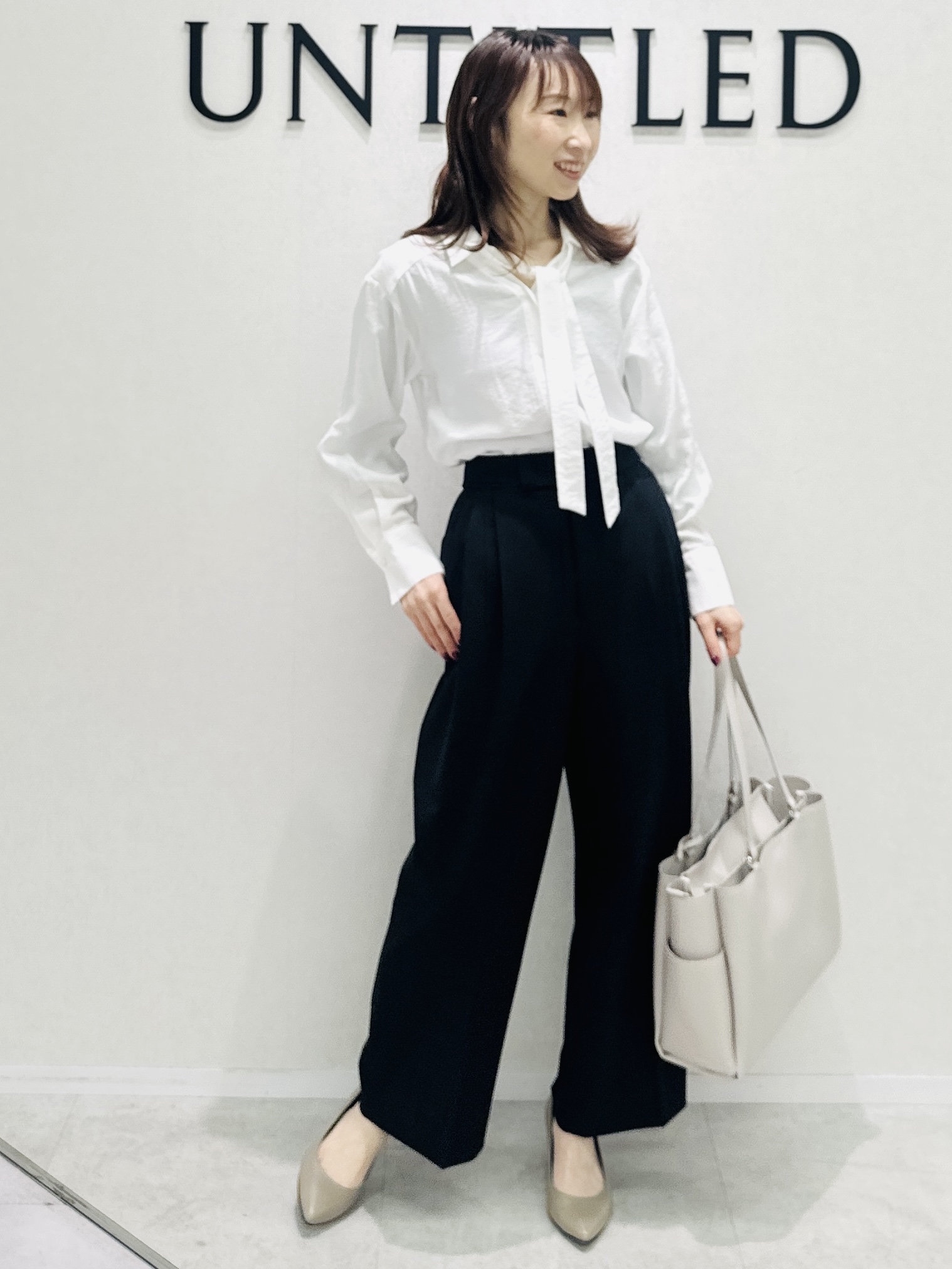 Miwaさんの「UNTITLED｜【洗える/接触冷感】リラックスボウタイブラウス」を使ったコーディネート