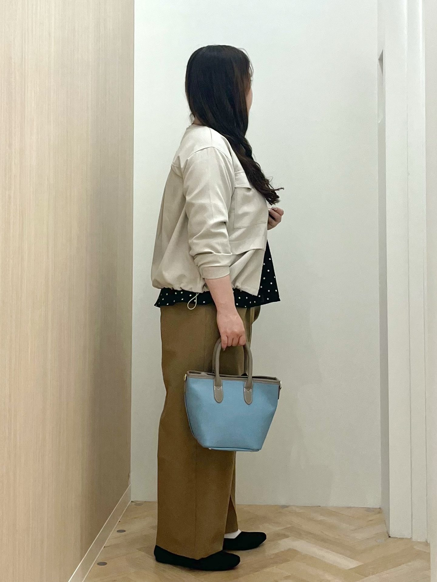 akariさんの「grove｜【貴島明日香さん着用・洗える】麻調ノーカラーブルゾン」を使ったコーディネート