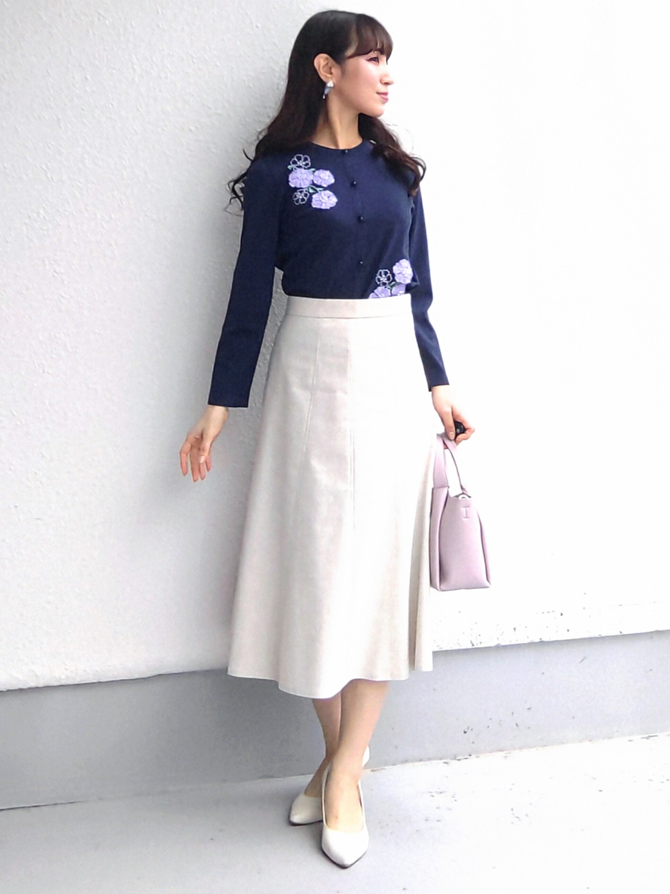keinaさんの「SunaUna｜【SS～Lサイズ展開／フラワー刺繍】クラフトニットカーディガン」を使ったコーディネート