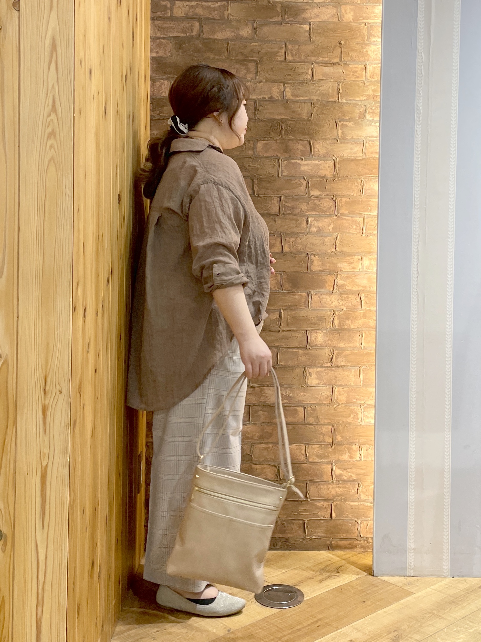 Risaさんの「SHOO･LA･RUE｜【体型カバー】ふんわり質感 やわらかこなれシアーシャツ」を使ったコーディネート