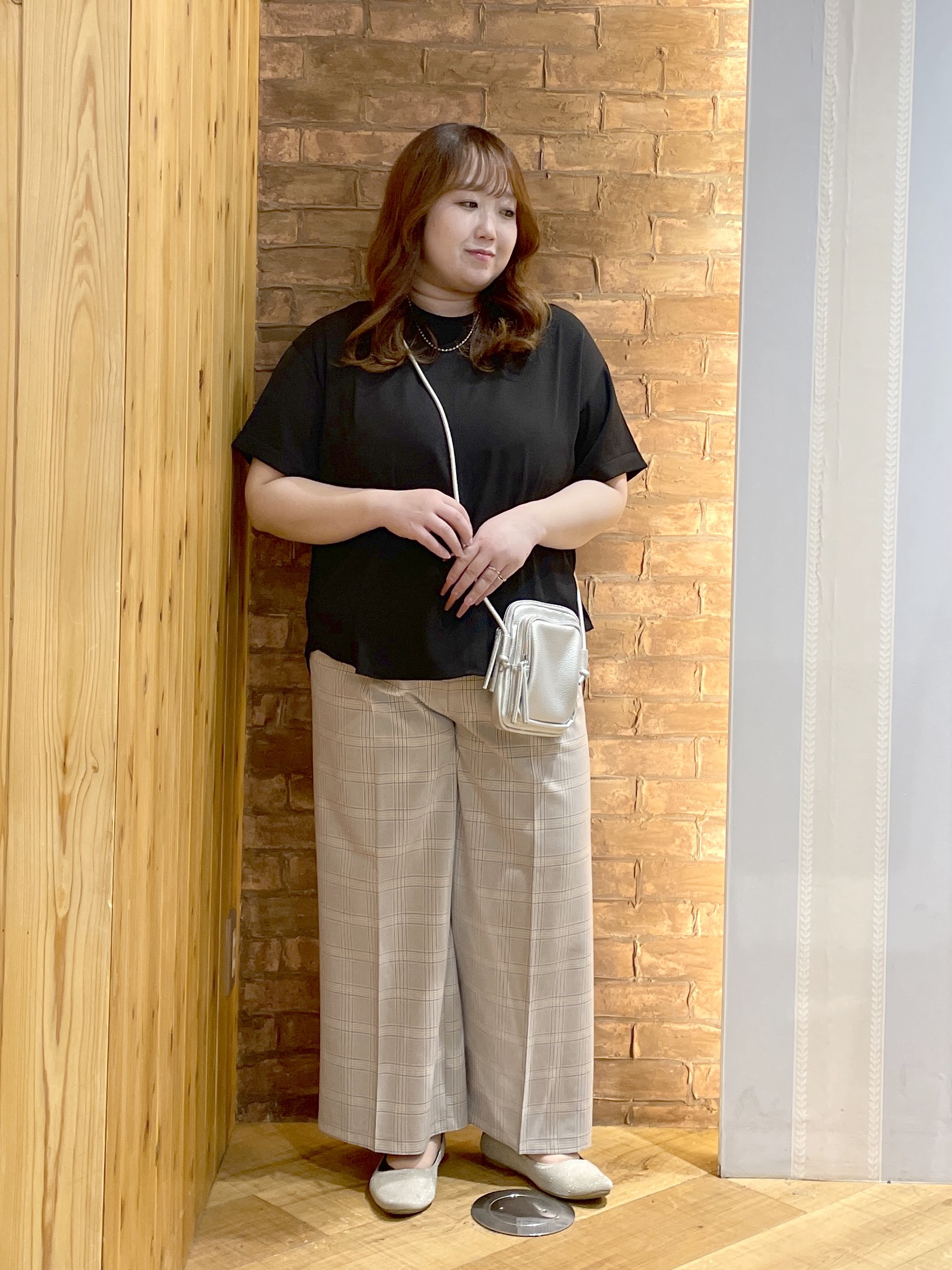 Risaさんの「SHOO･LA･RUE｜【ひんやり/UV/S-LL/セットアップ可】やみつきになる肌触り さらさらぷるんトップス」を使ったコーディネート