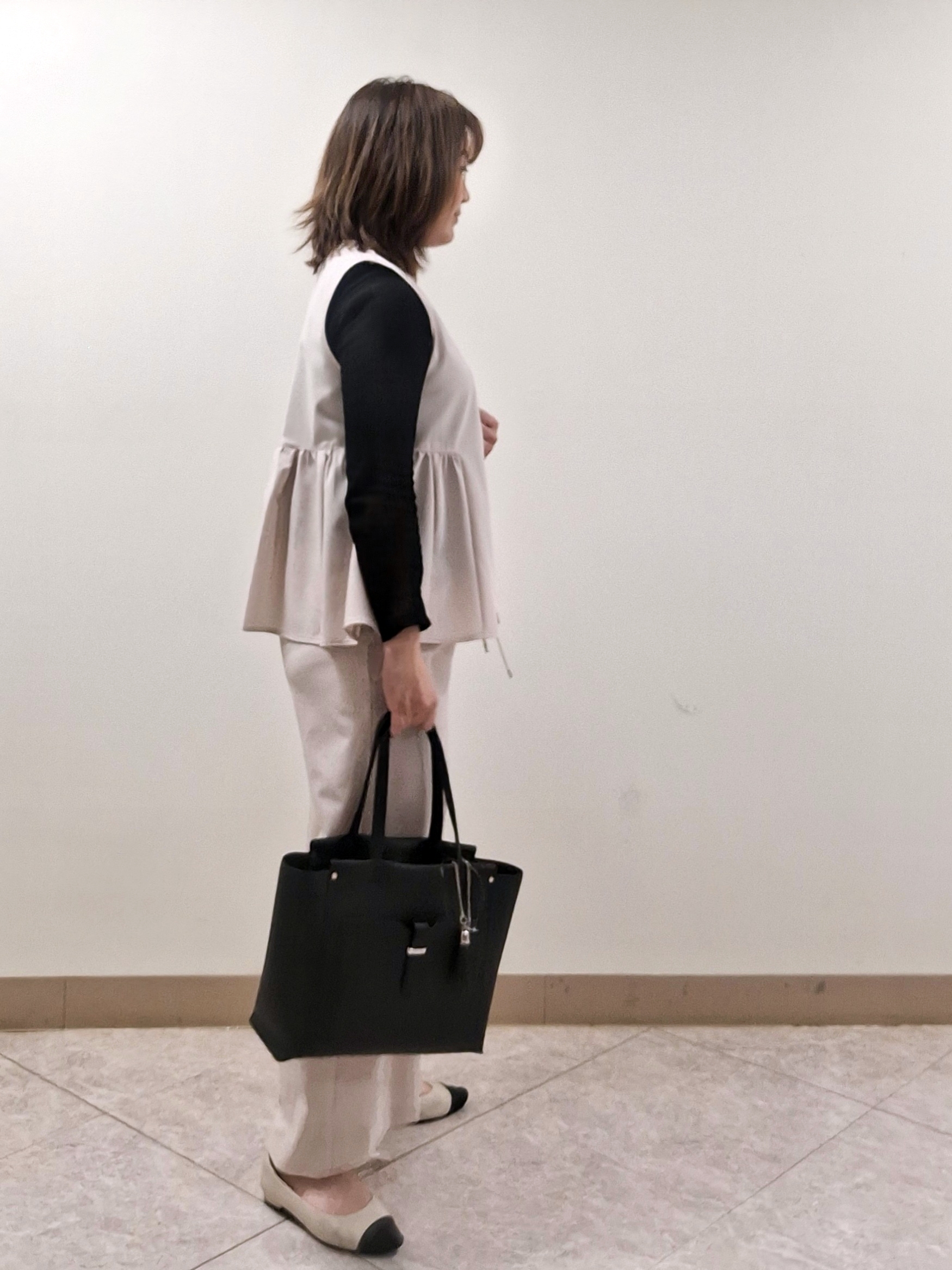 S.xuliさんの「Reflect｜【単品使い◎】ペプラムベスト＋リラクシーパンツセット」を使ったコーディネート