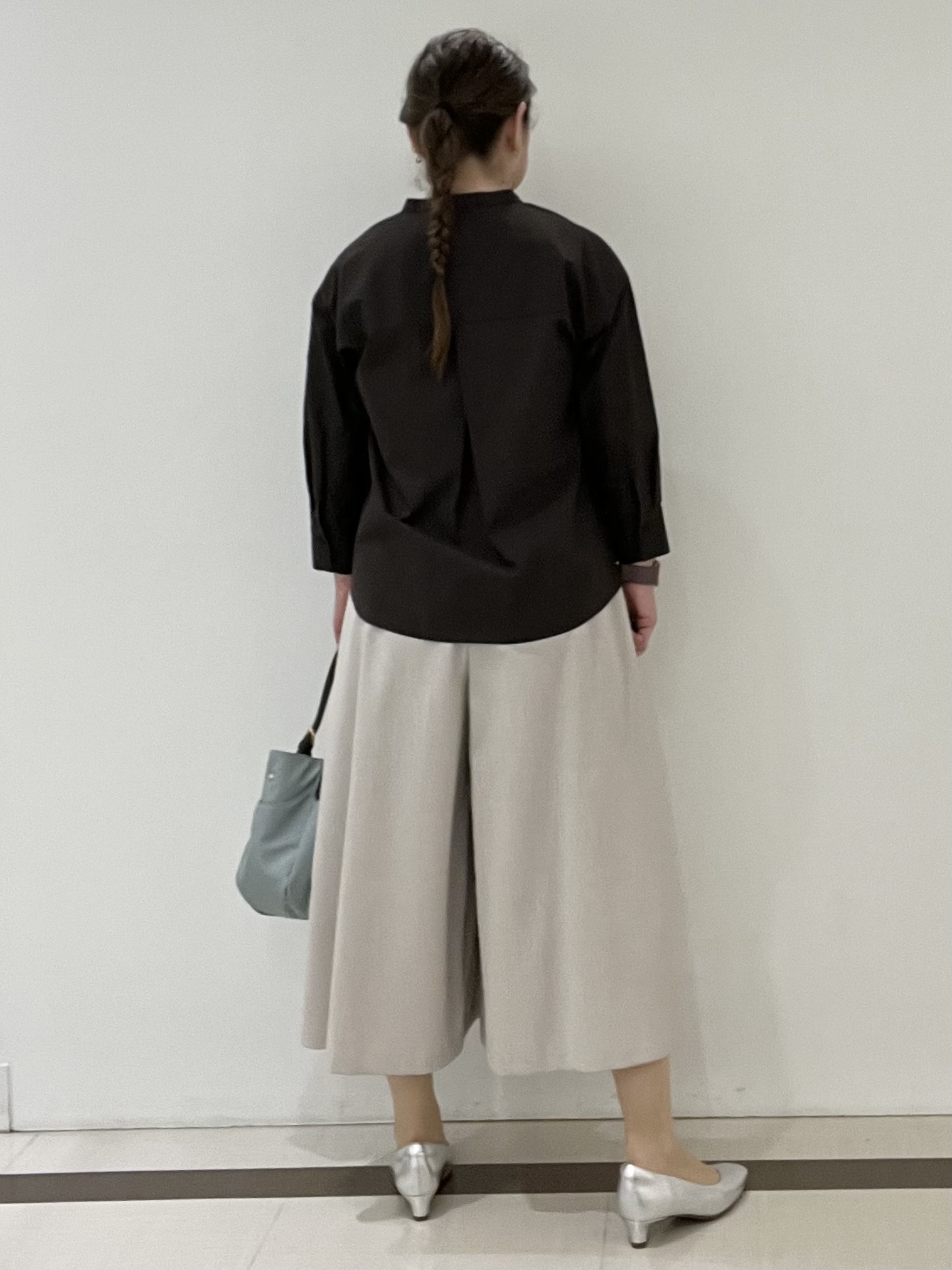 Hiroさんの「Reflect｜【接触冷感】八分袖フロントフリルブラウス」を使ったコーディネート